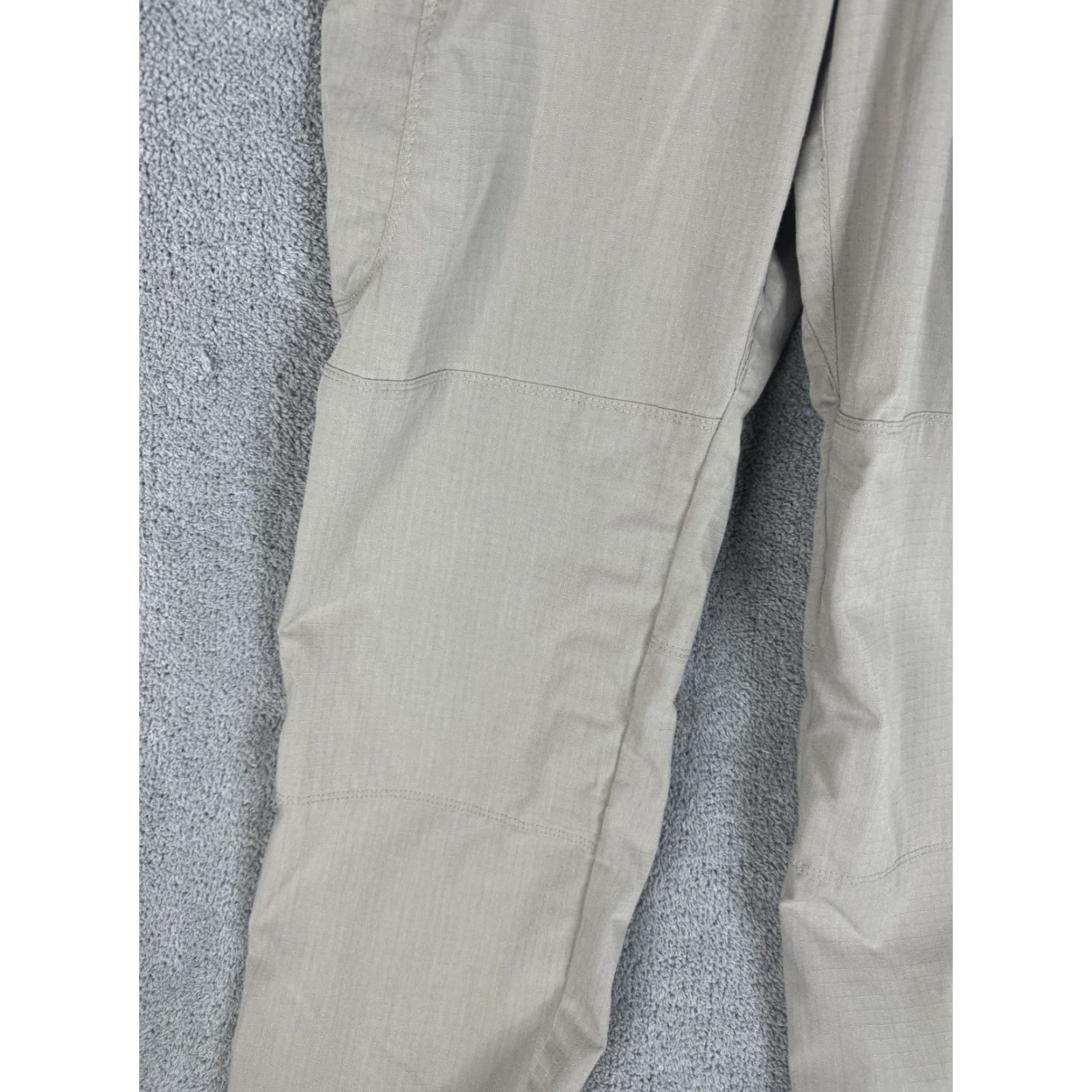 Vintage 5.11 Tactical Pants Mens 34 Khaki Taclite Pro Cargo Ripstop Work Outdoors Cargo Pants Men 34 Khaki Bags Pockets 5.11 Logo Mens Size US 34 / EU 50 - 6 Thumbnail