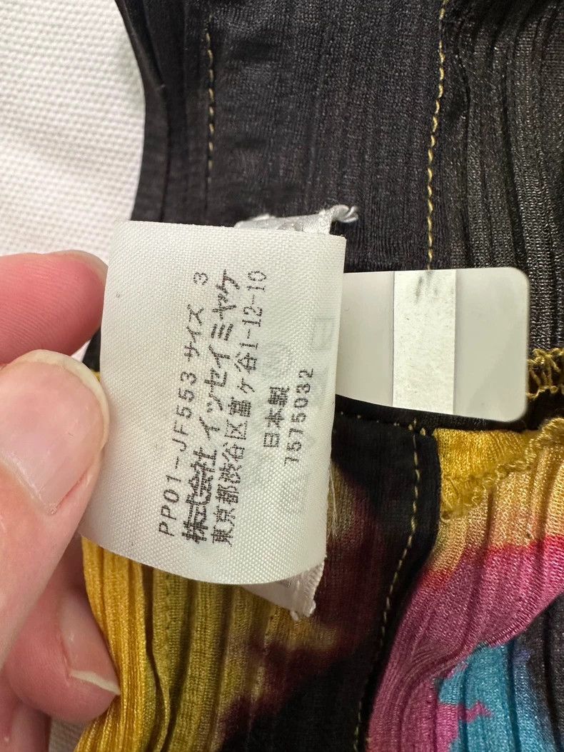 Issey Miyake Issey Miyake size:3 Black sunflower pleated trousers Size 22" - 6 Thumbnail