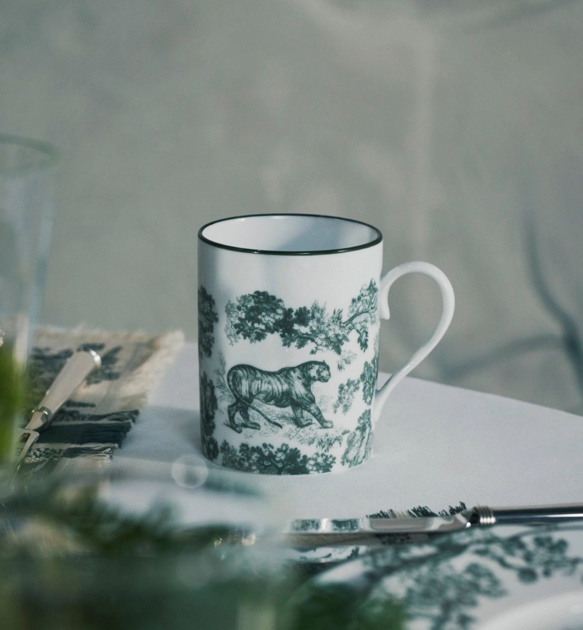 Dior o1bcso1str0225 Size:OS/ Mug in Linden Green Size ONE SIZE - 4 Thumbnail