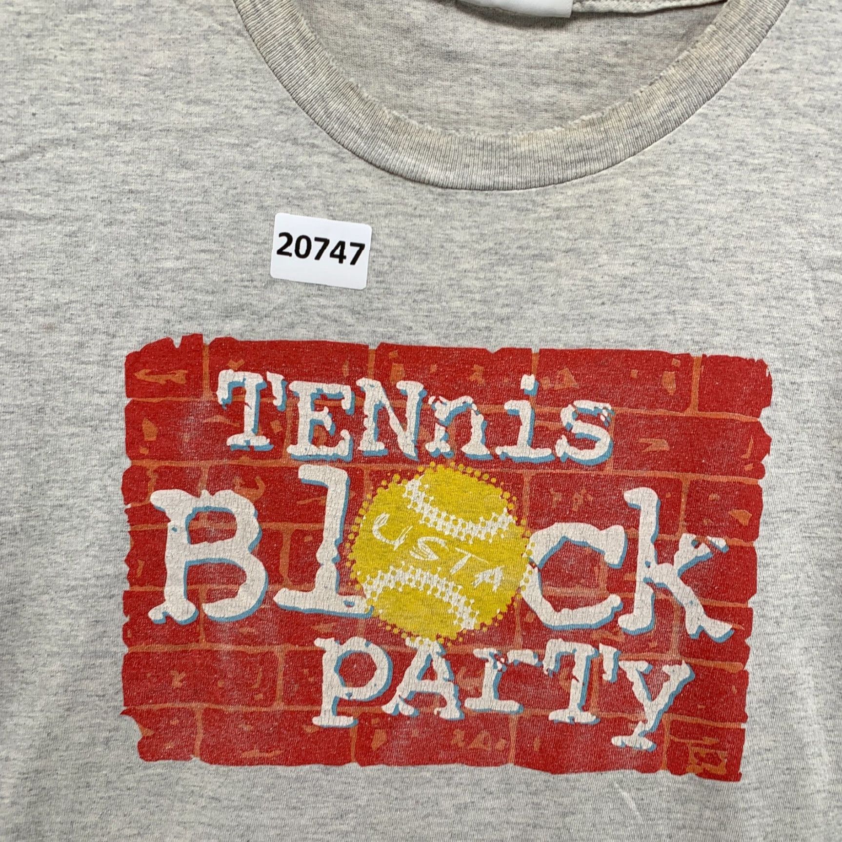 Vintage VINTAGE USTA Shirt Mens Large Gray Short Sleeve Tennis Block Party Shirt 90s Sports Mens Size US L / EU 52-54 / 3 - 7 Thumbnail