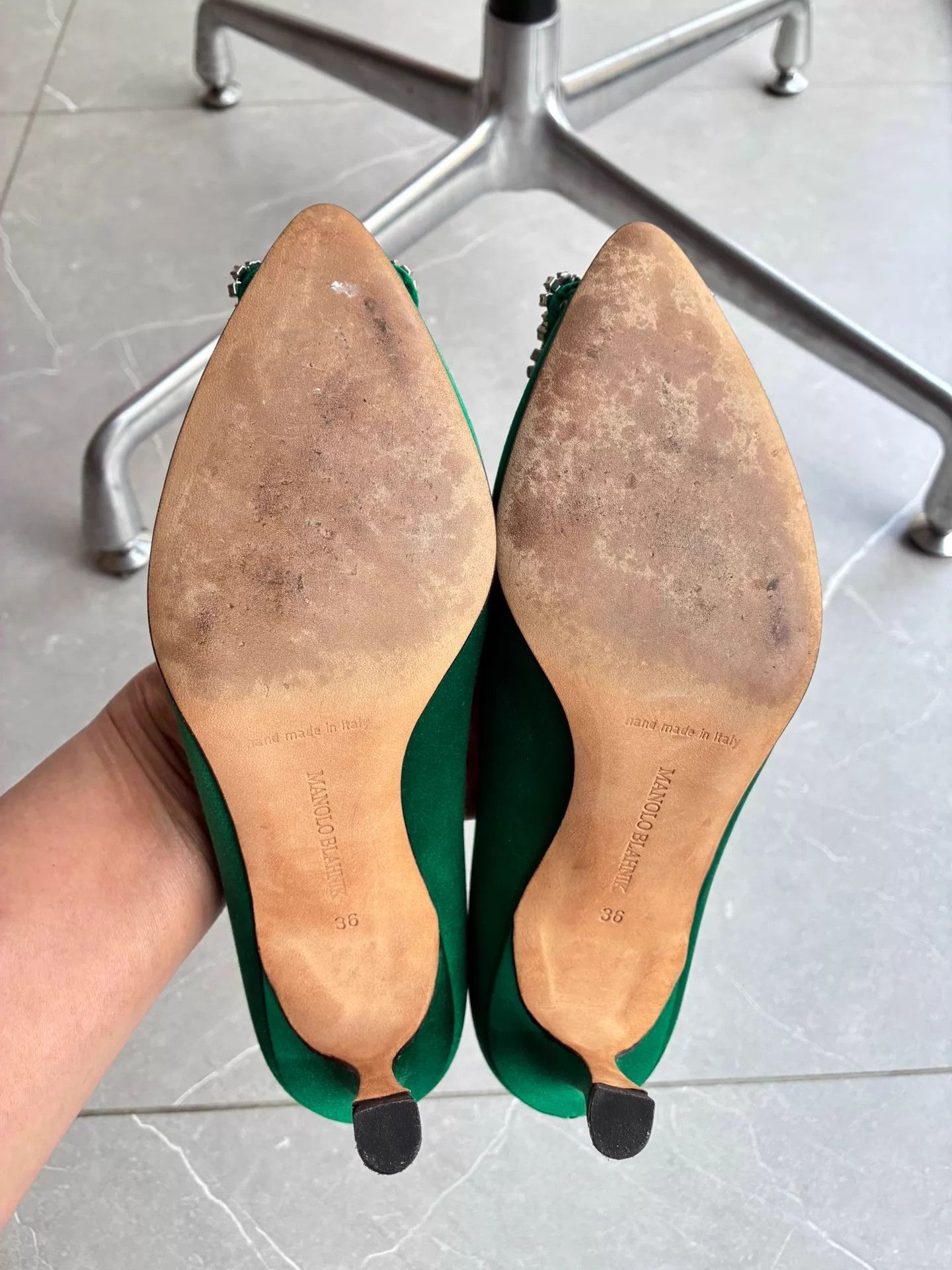 Manolo Blahnik MB Green Satin Crystal Buckle Pointed Toe Heels 7cm 36 Size US 5.5 / IT 35.5 - 6 Thumbnail