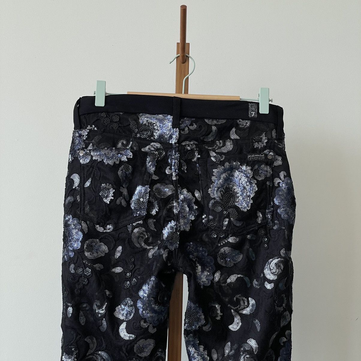 7 For All Mankind 7 For All Mankind Sequeined Floral Pants Size 30" / US 8 / IT 44 - 5 Thumbnail