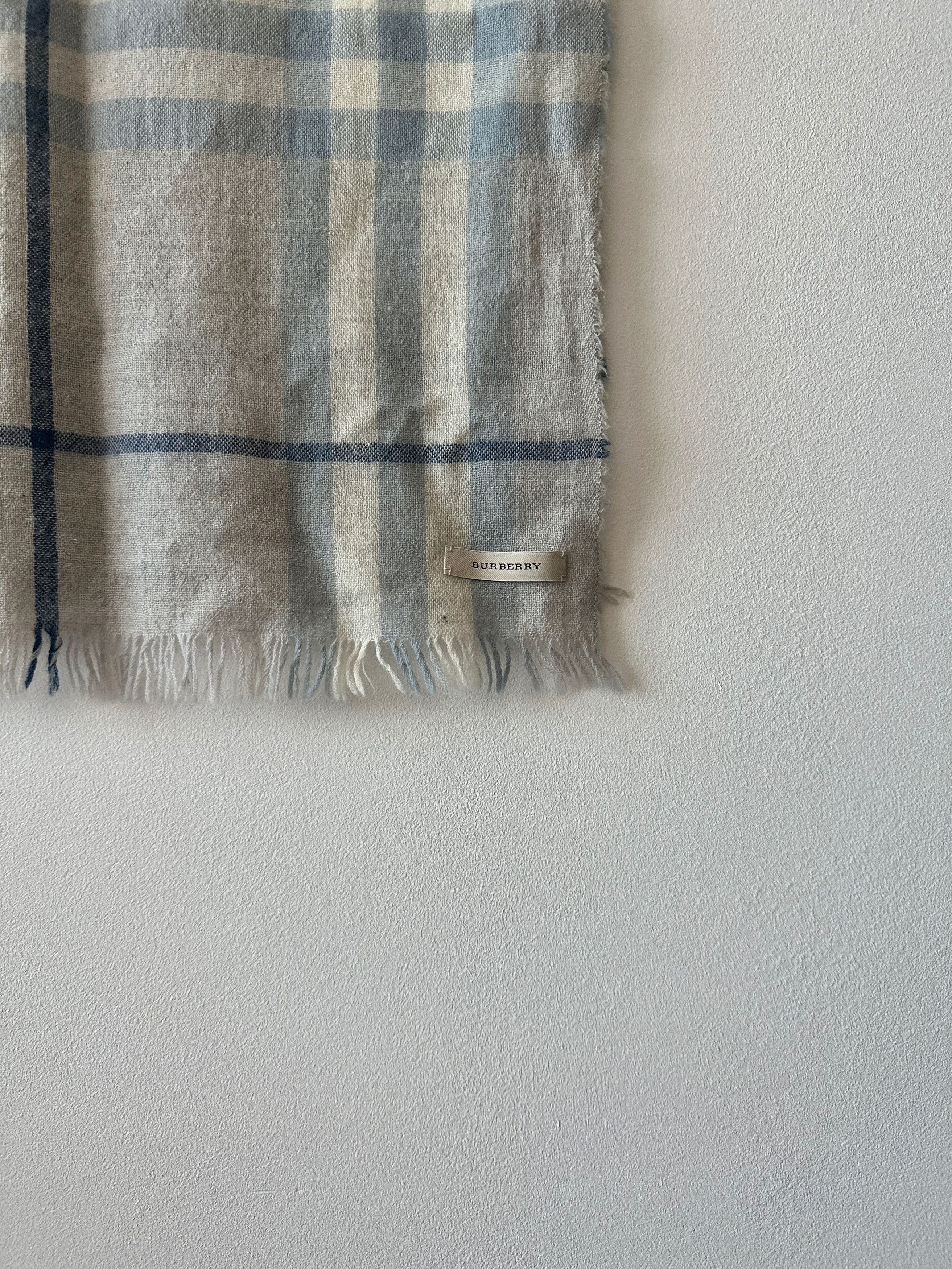 Burberry BURBERRY big check Blue large scarf wrap Size ONE SIZE - 7 Thumbnail