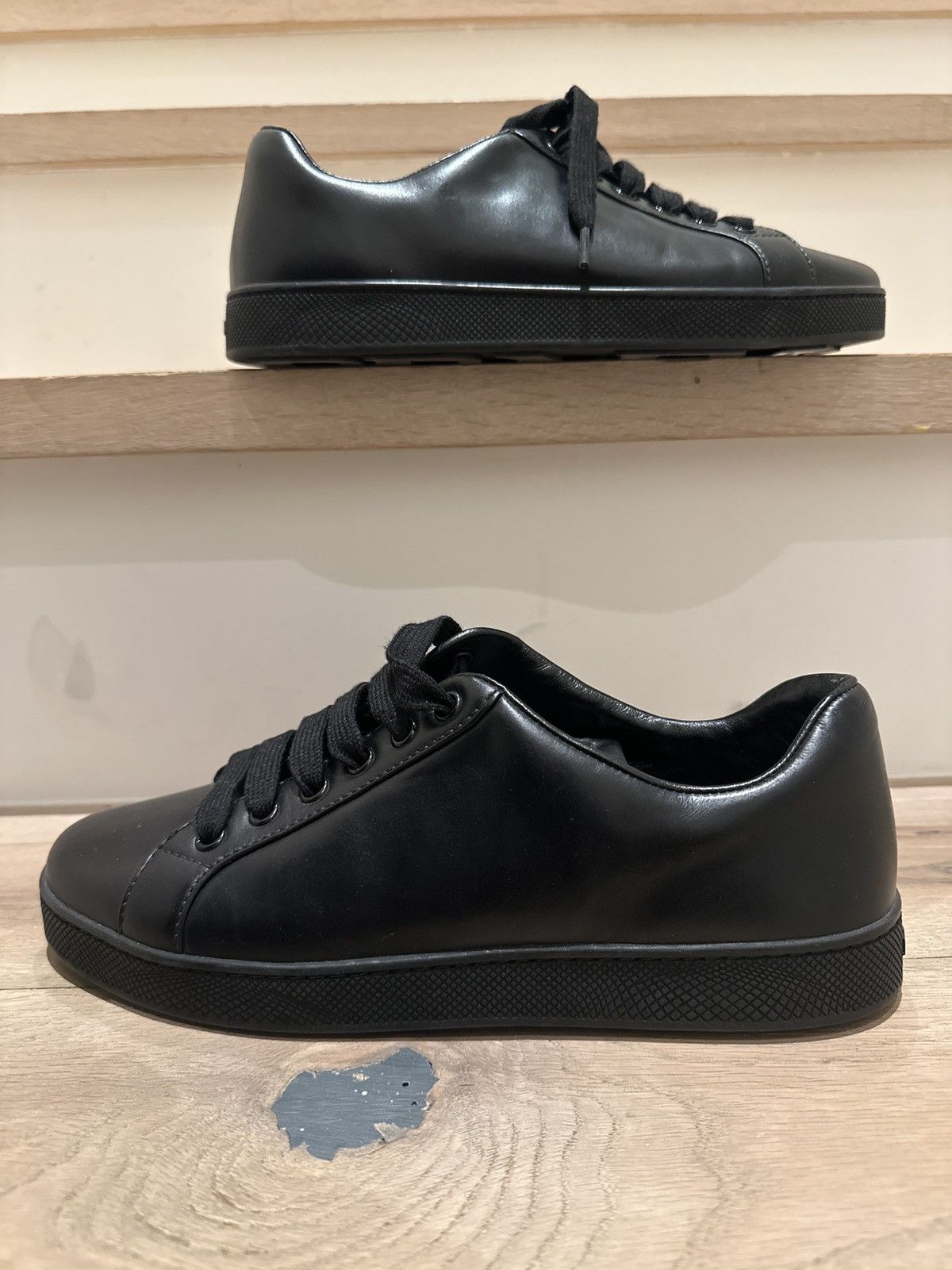 Prada $650 Prada Leather Low-Top Sneakers Black Size 39 US 8 Size US 8 / IT 38 - 6 Thumbnail
