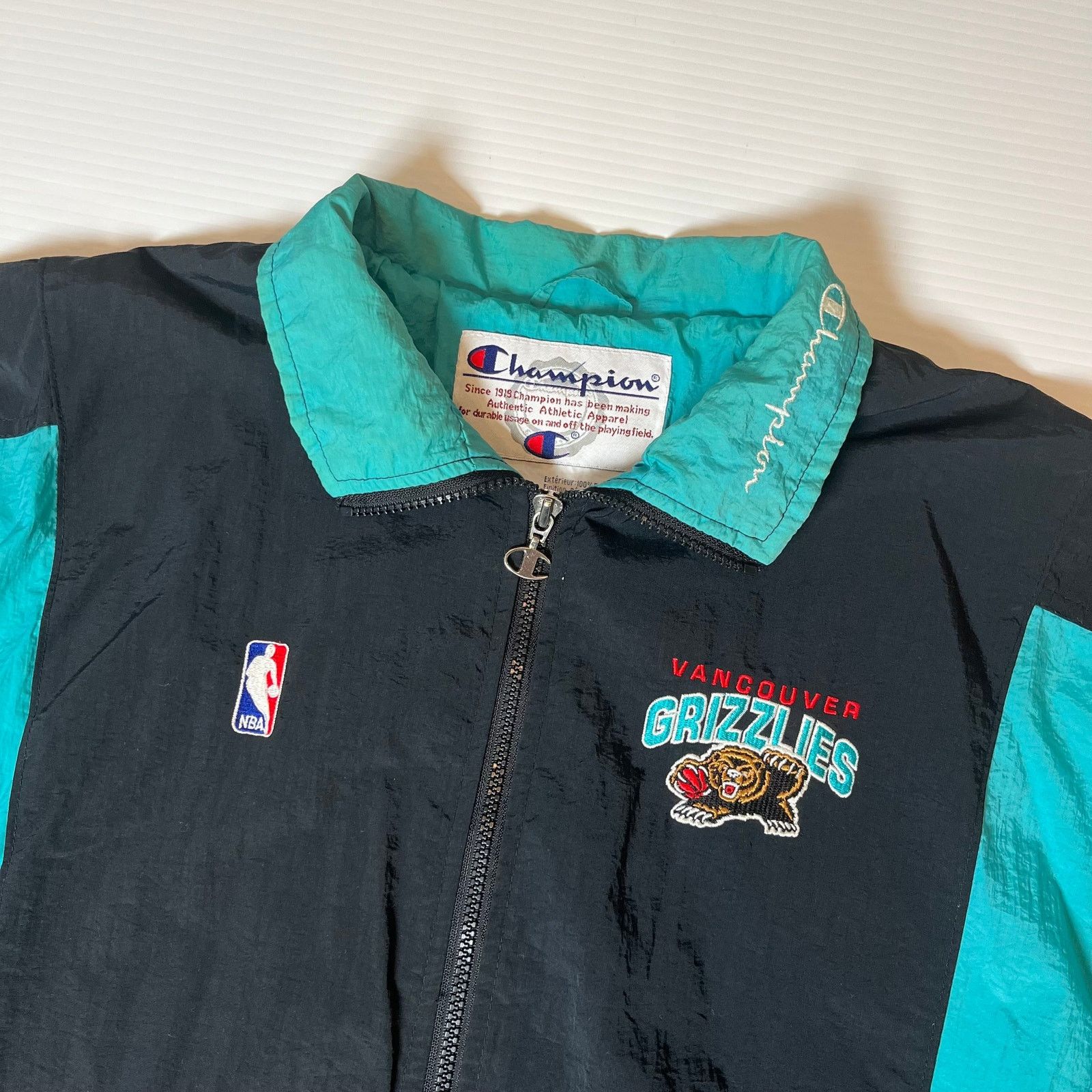 Champion 90s Champion Vancouver Grizzlies Light Jacket Women's XXL Size XXL / US 16-18 / IT 52-54 - 4 Thumbnail