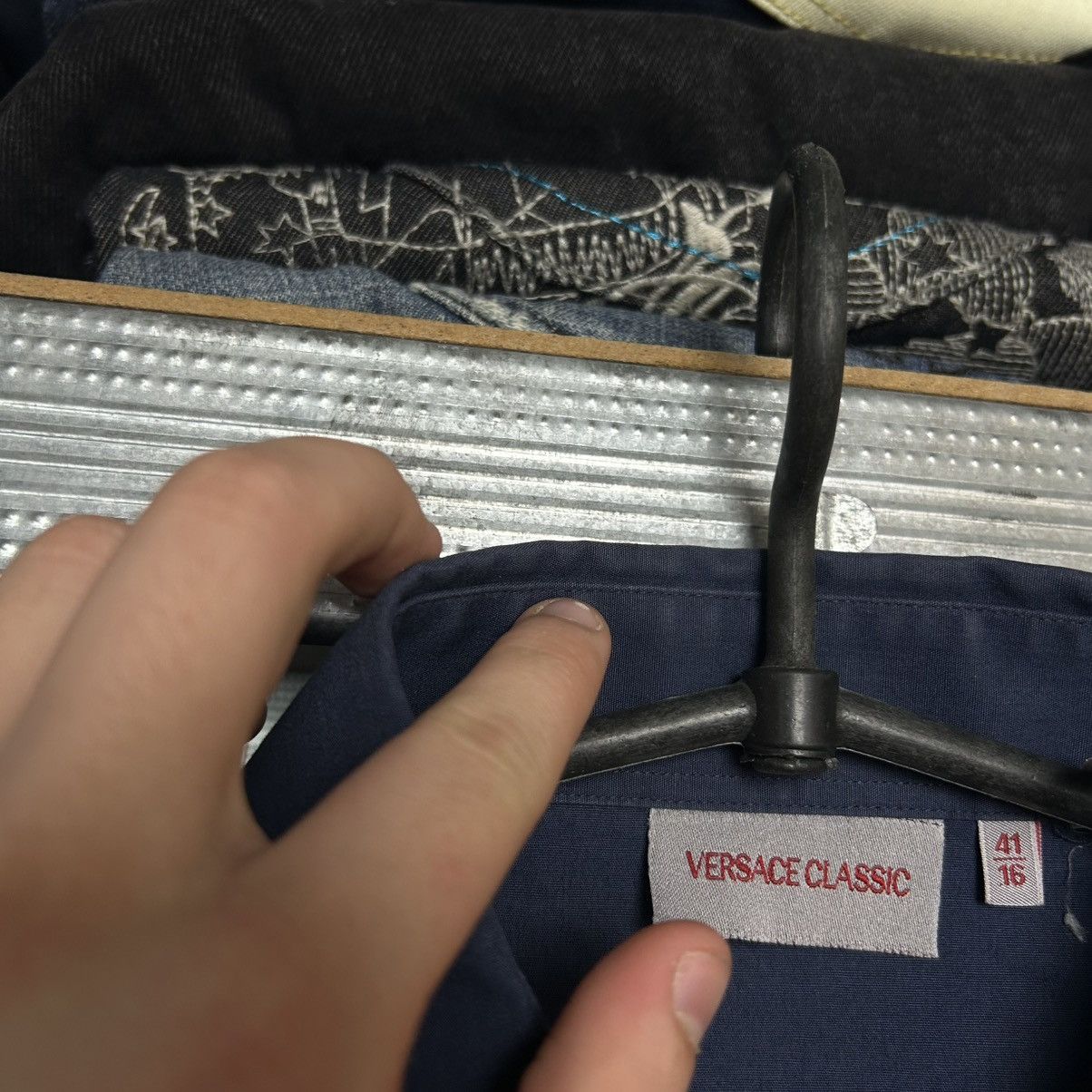Versace Luxury Versace Classic small logo button designer VTG shirt Size US L / EU 52-54 / 3 - 6 Thumbnail