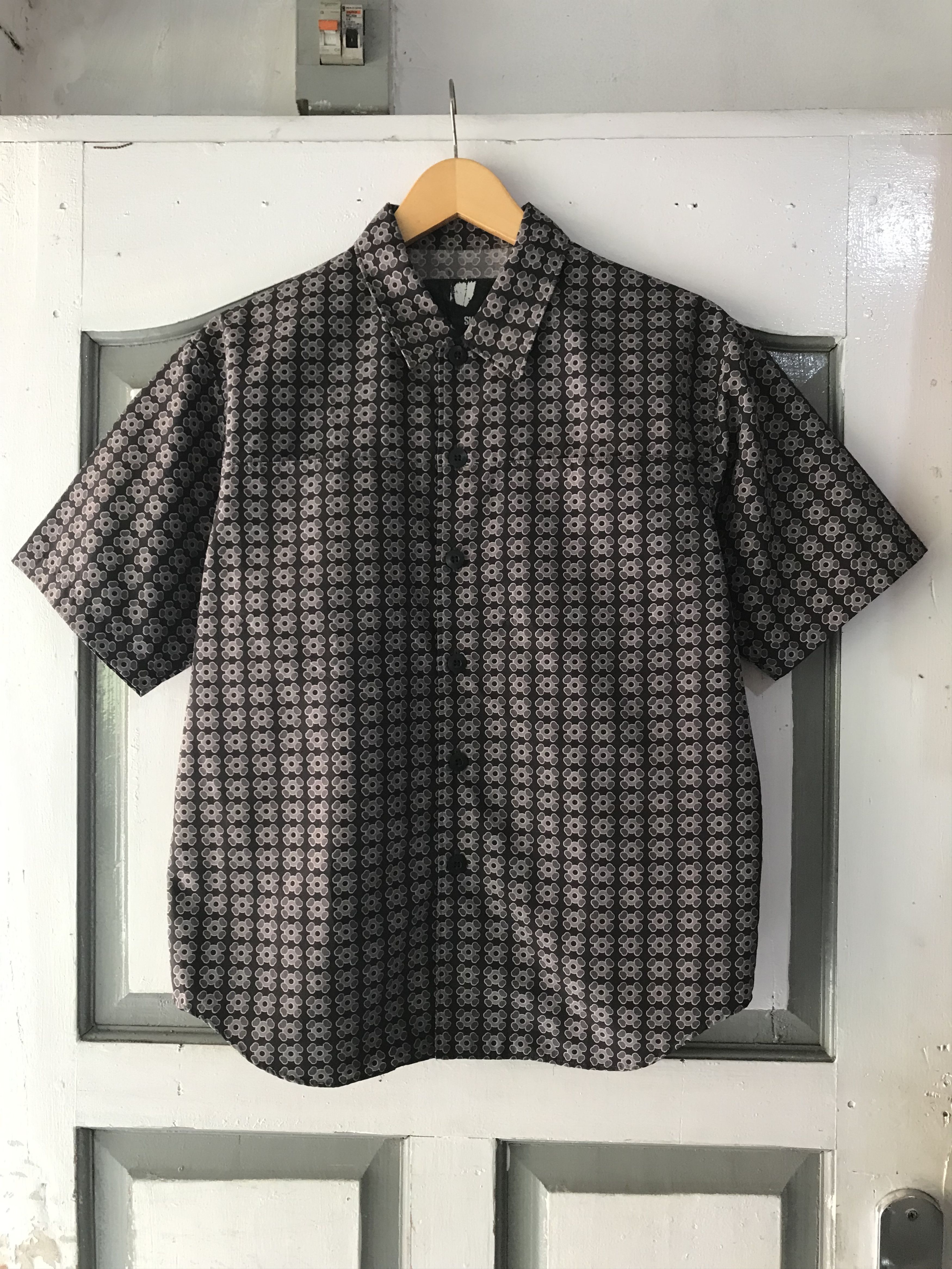 Jun Takahashi × Undercover Vintage 00s Undercover Jun Takahashi Shirts Size US M / EU 48-50 / 2 - 1 Thumbnail
