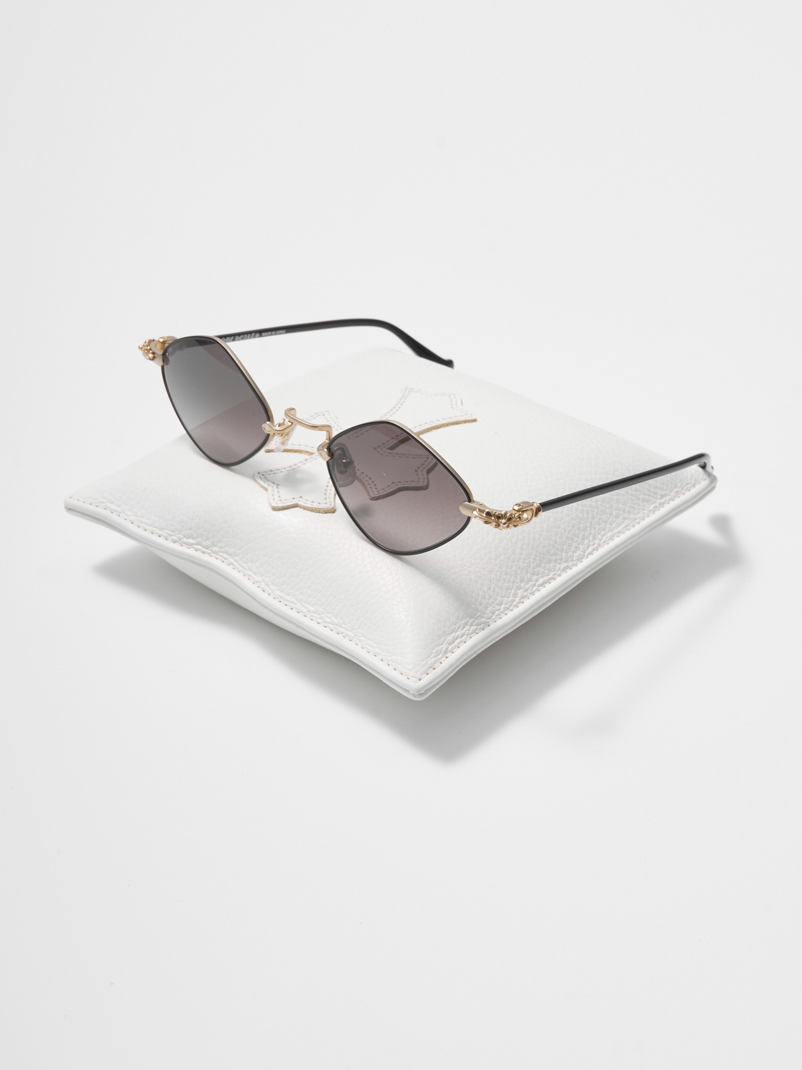 Chrome Hearts CHROME HEARTS DIAMOND DOG SUNGLASSES Size ONE SIZE - 1 Thumbnail