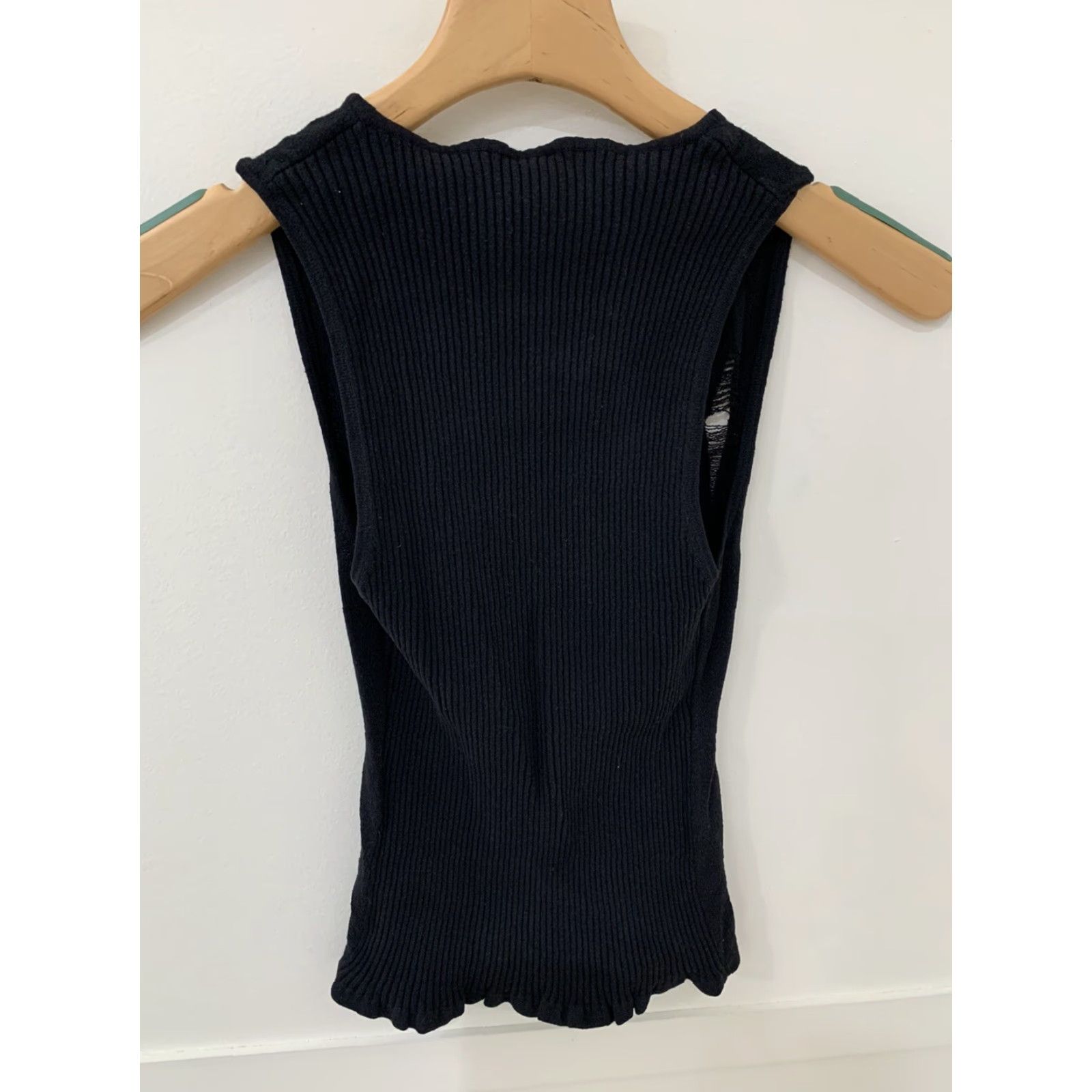 Bebe VINTAGE bebe Sweater Tank Top Cropped Black Destroyed Sz L Stretch 90’s Womens Size L / US 10 / IT 46 - 2 Thumbnail
