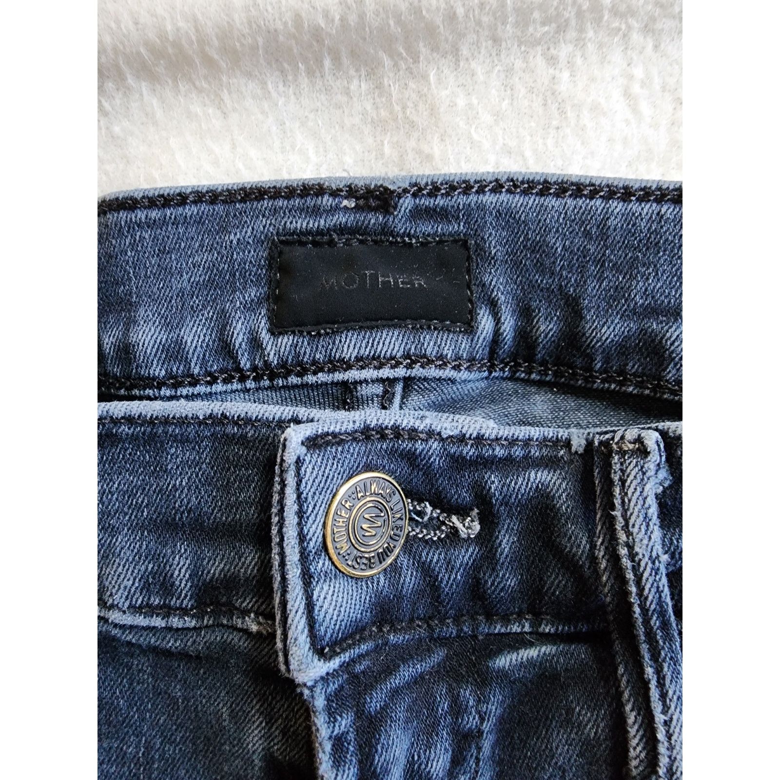 MOTHER Mother Denim Insider Crop Step Fray Jeans Size 25 Bootcut Size 25" / US 0 / IT 36 - 3 Thumbnail