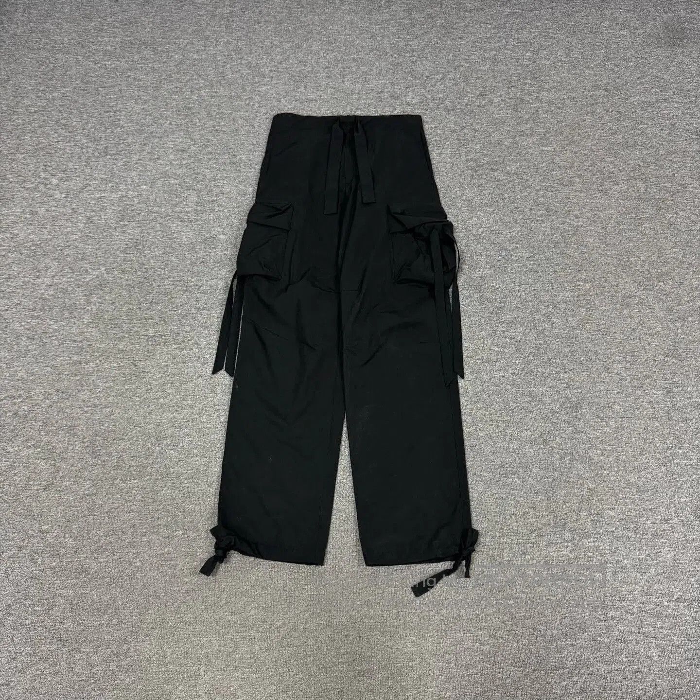 Louis Vuitton Louis Vuitton Multi-Pocket Cargo Pants 36. Size US 36 / EU 52 - 1 Thumbnail