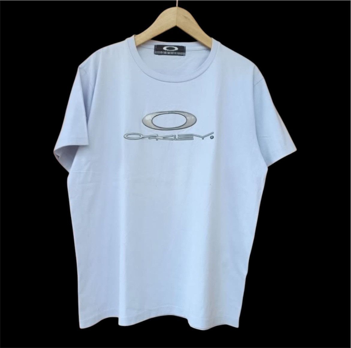 Vintage Vintage Oakley Tshirt Size US L / EU 52-54 / 3 - 1 Thumbnail