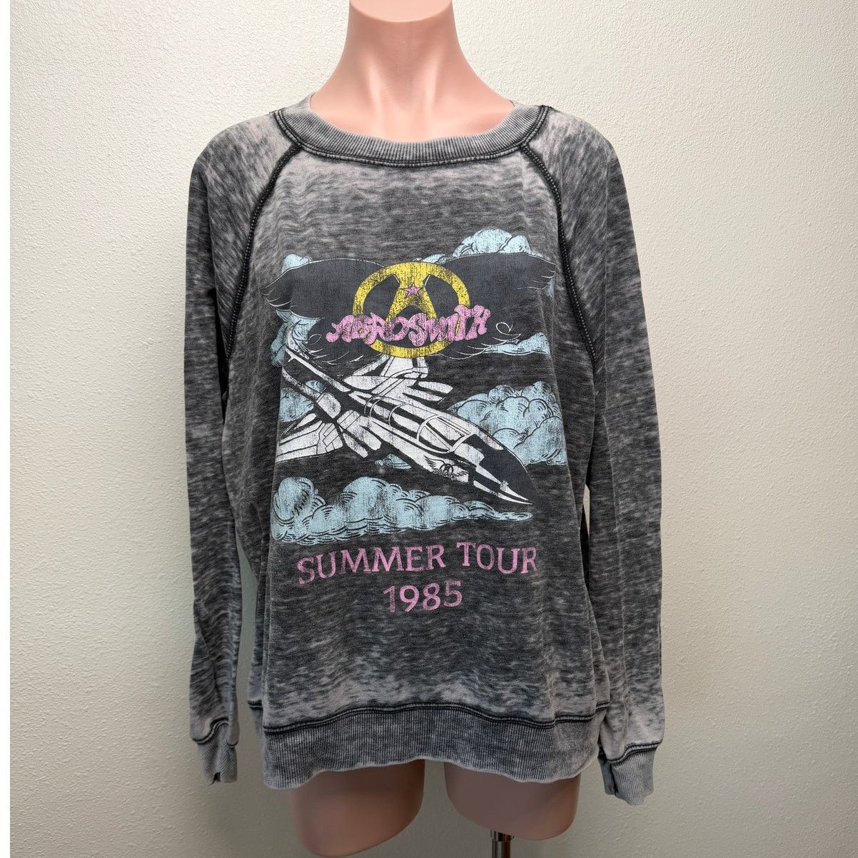 Other Recycled Karma Aerosmith Tour 85 Oversize Long Sleeve Tee Size S / US 4 / IT 40 - 1 Thumbnail