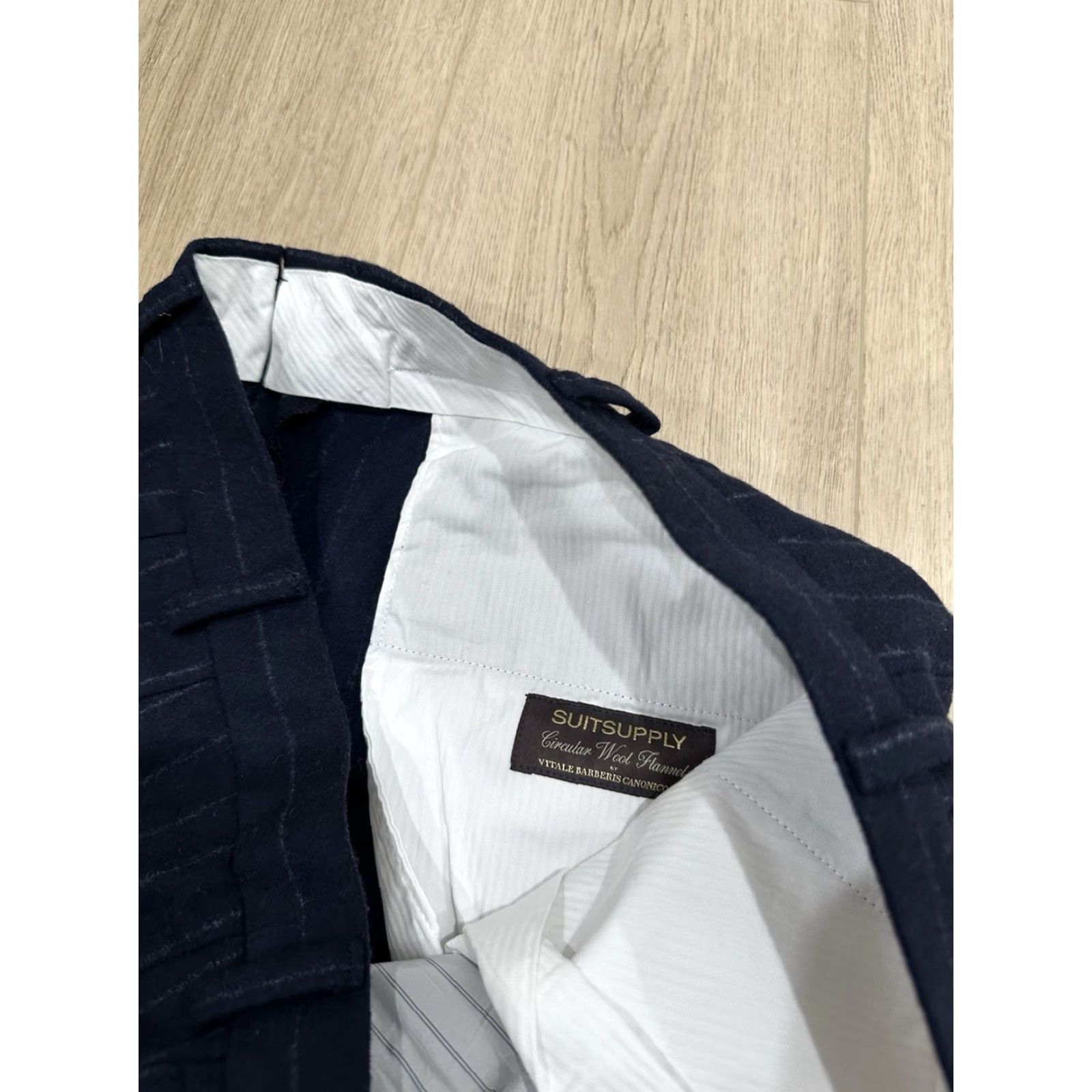 Suitsupply Suitsupply Wool Flannel Striped Navy White Dress Pants Trousers 38x25 Men Regular Inseam 25 Flat Front Dress Pants Suitsupply Size 38R - 6 Thumbnail