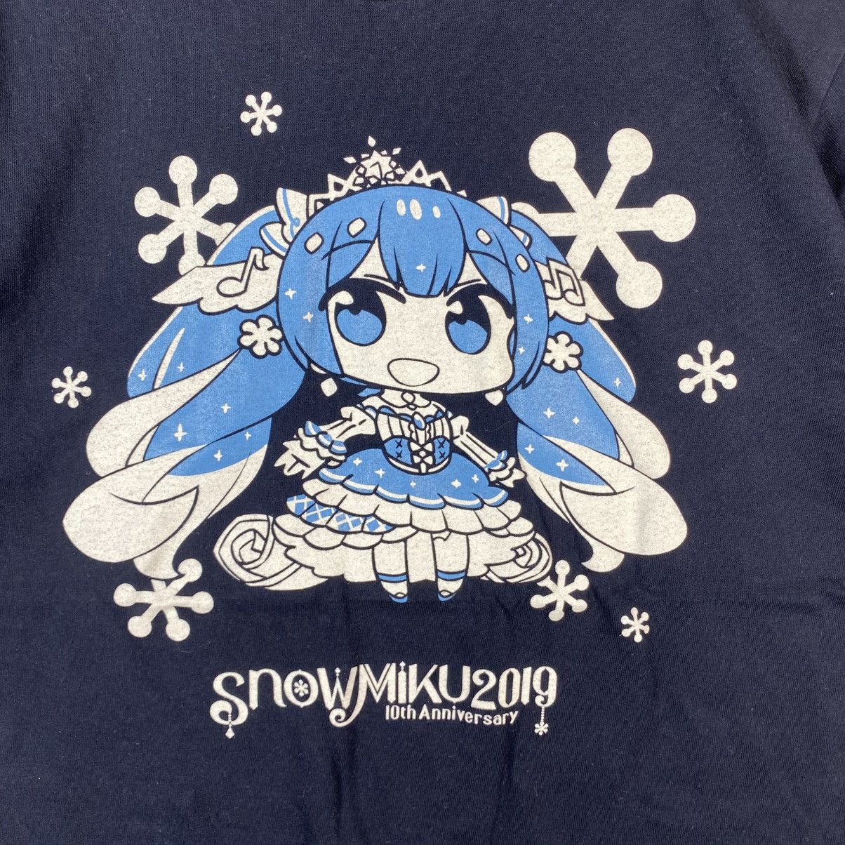 Anime SNOW MIKU 2019 10th Anniversary Graphic Tee Shirt Size US M / EU 48-50 / 2 - 2 Thumbnail