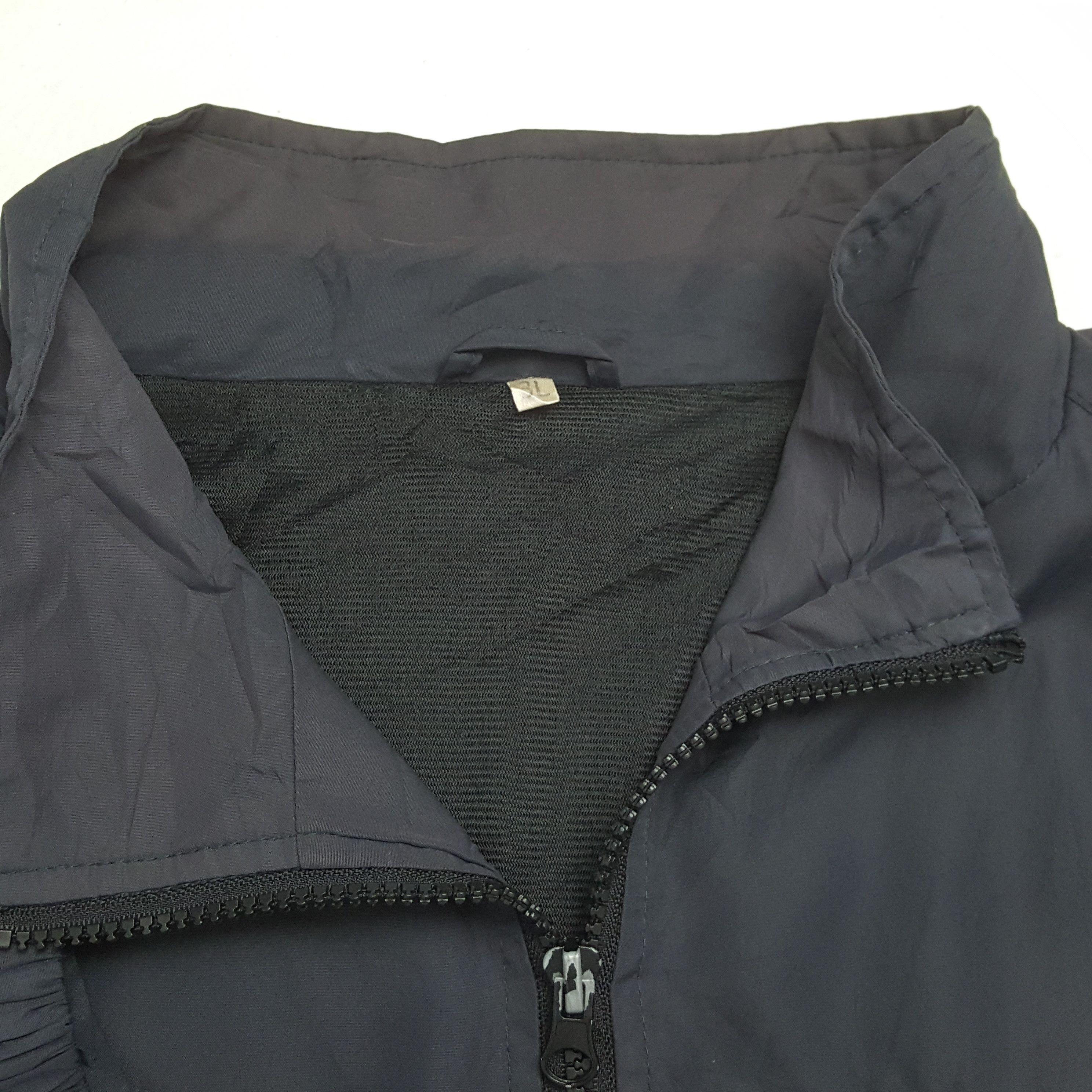 Japanese Brand × Vintage Vintage ISUZU GIGA Japanese Vehicles Motorsports Jacket Size US XL / EU 56 / 4 - 11 Thumbnail