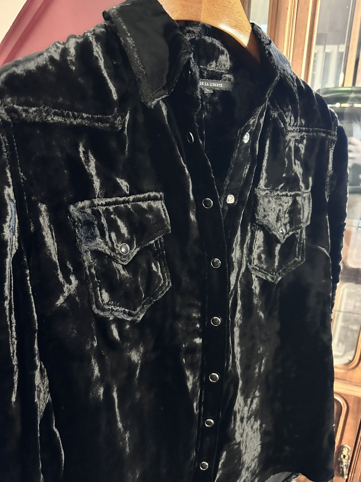 Cout de la Liberte CDLL “Stevie” $1,200 viscose velvet black western snap shirt Size US XS / EU 42 / 0 - 2 Thumbnail
