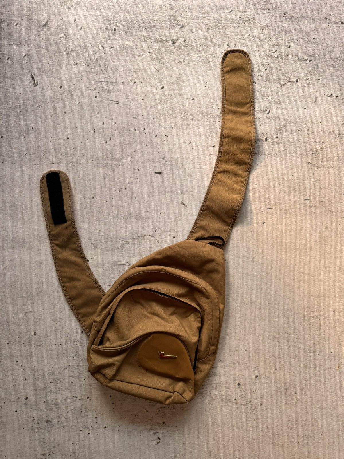 Nike × Vintage NIKE VINTAGE BROWN BASIC SLING BAG DRIP DROLL Size ONE SIZE - 5 Thumbnail