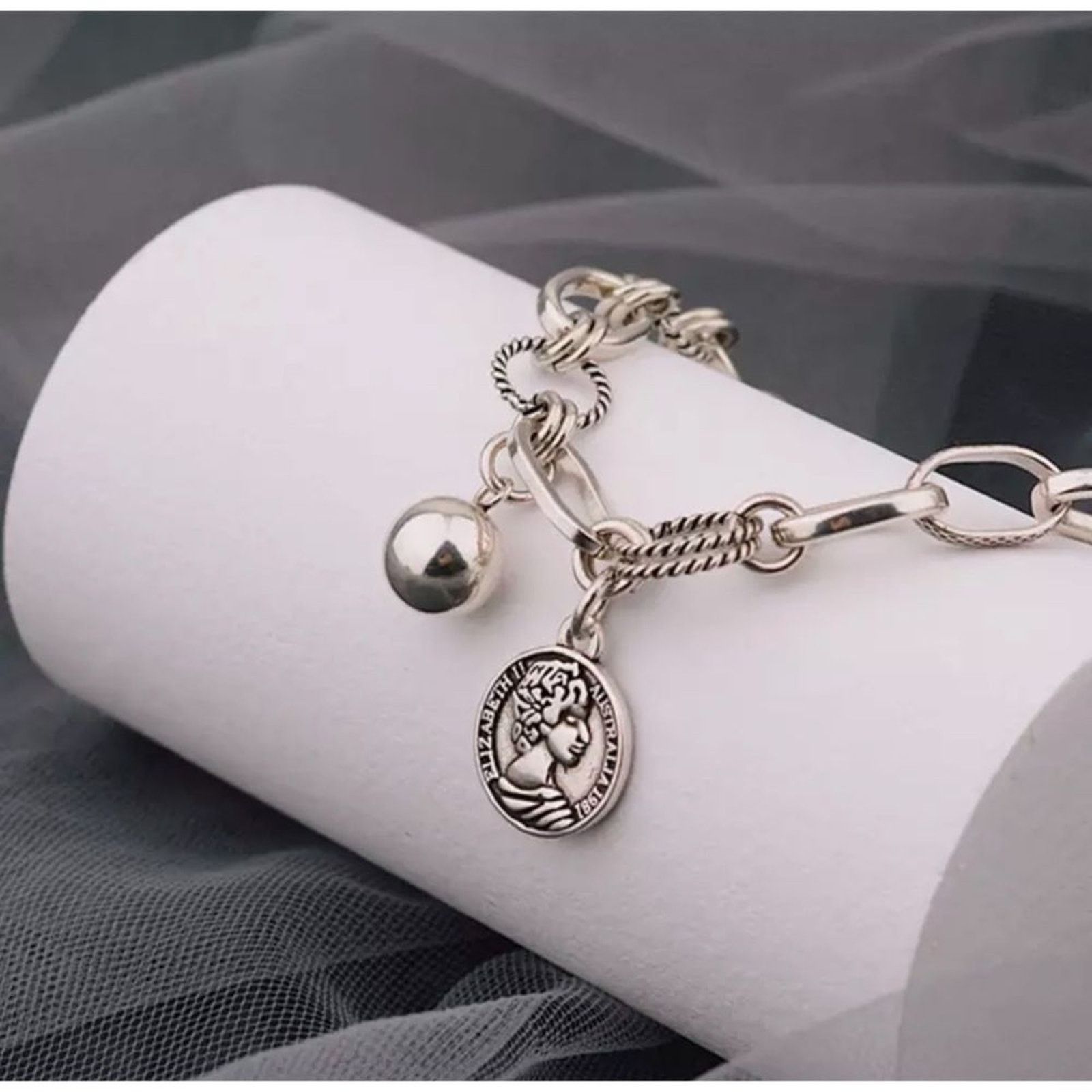 Other Retro Coin Silver Portrait Bracelet Size ONE SIZE - 3 Thumbnail