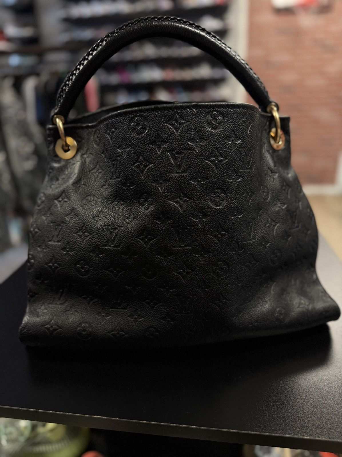 Louis Vuitton Louis Vuitton Artsy MM Black Purse $3400 Discontinued Size ONE SIZE - 14 Thumbnail