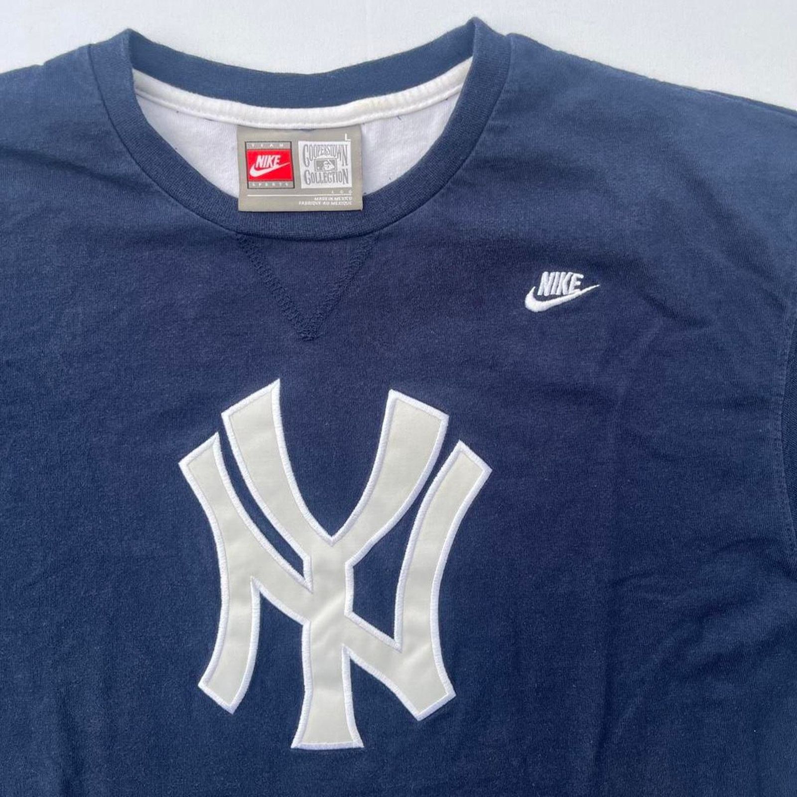 Nike Y2K Nike MLB New York Yankees Center Embroidered Swoosh Size US L / EU 52-54 / 3 - 2 Thumbnail