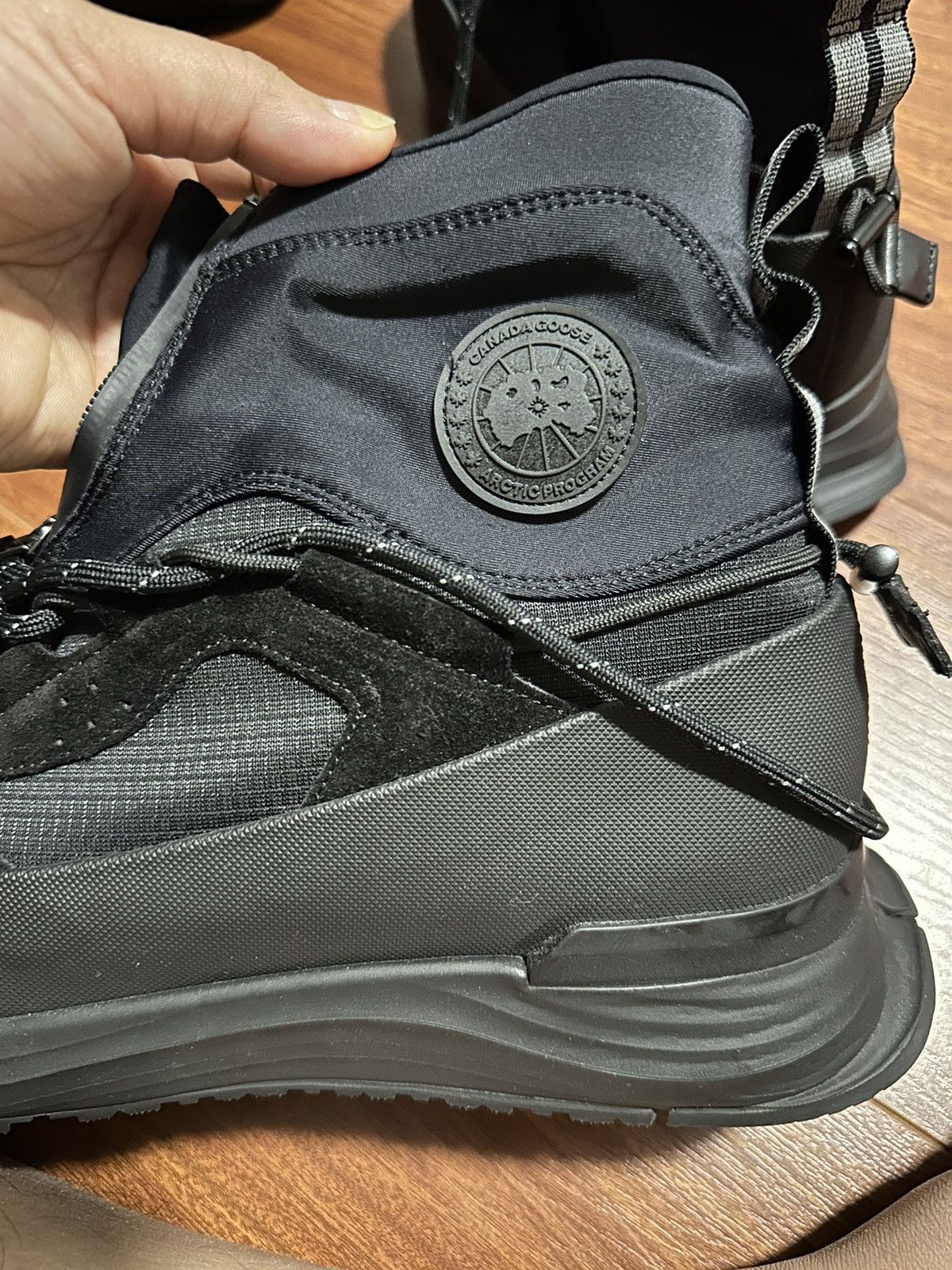 Canada Goose Men’s Glacier trail sneaker high Size US 10 / EU 43 - 9 Thumbnail