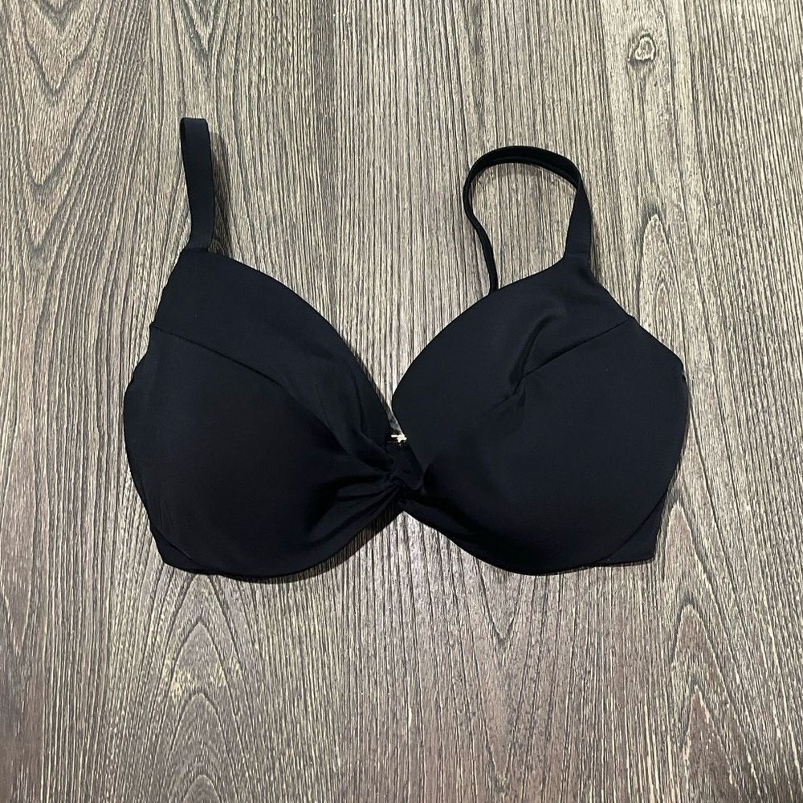 Victoria's Secret NWT Victorias Secret Swim Bikini Top Twist Removable 32DDD Size ONE SIZE - 1 Thumbnail