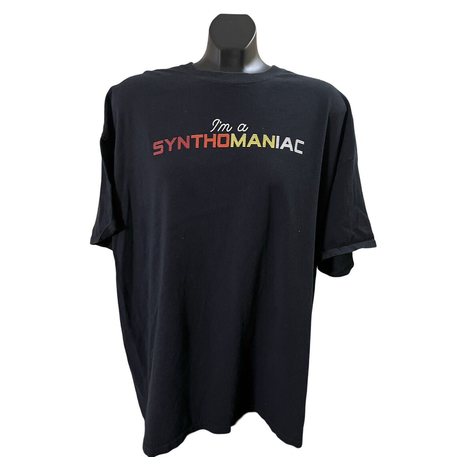 Gildan Synthomania 2018 T-Shirt - 2XL, Black Gildan Heavy Cotton Size US XXL / EU 58 / 5 - 1 Thumbnail