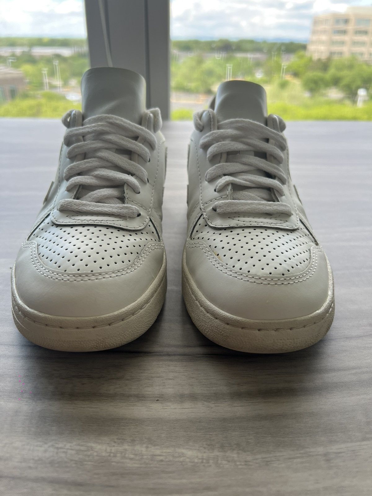 Veja Size 6 - Veja V-10 Leather White Womens Size US 6 / IT 36 - 6 Thumbnail