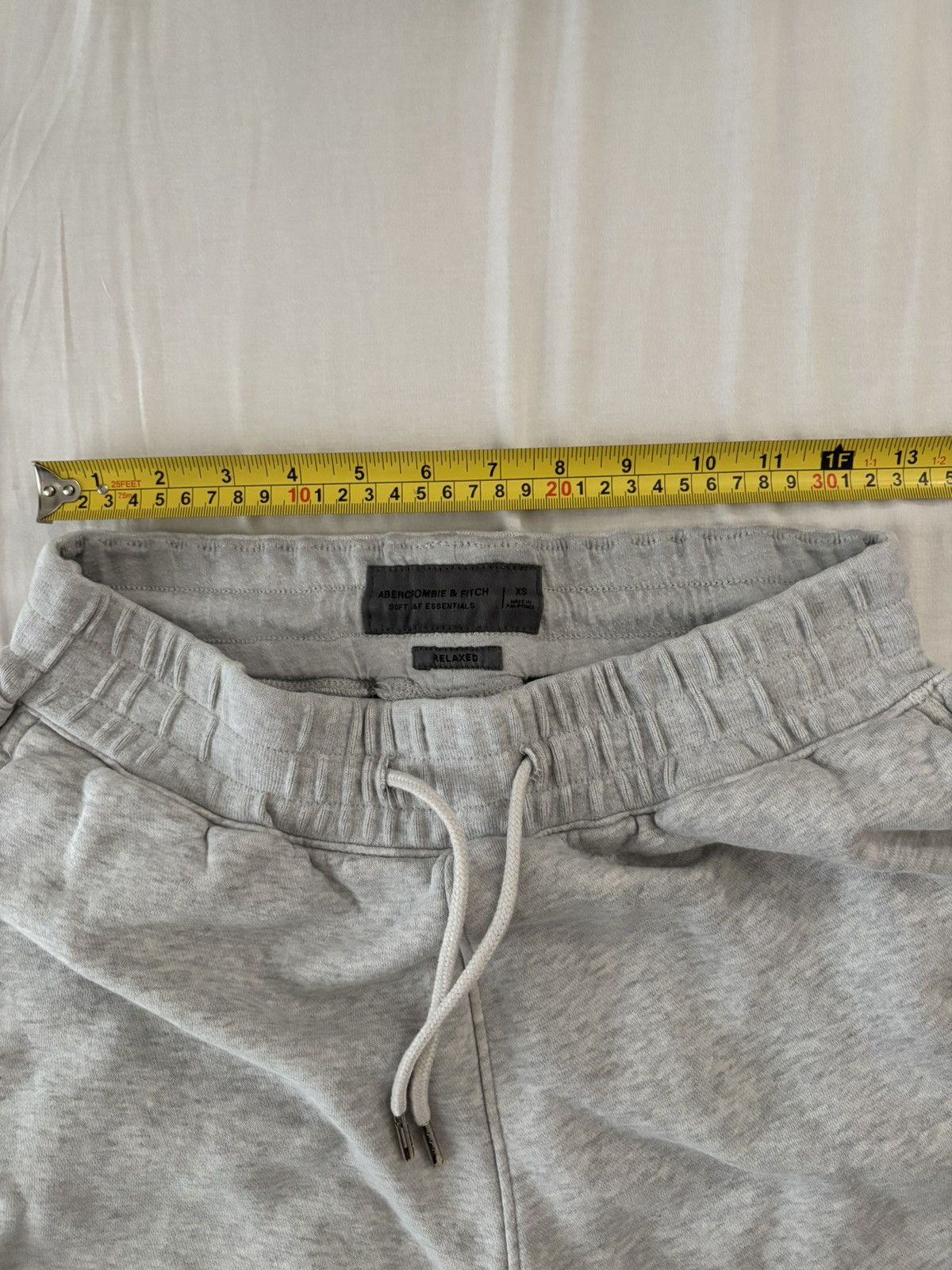 Abercrombie & Fitch Abercrombie & Fitch Relaxed Grey Sweatpants Size XS Men’s Size US 28 / EU 44 - 2 Thumbnail