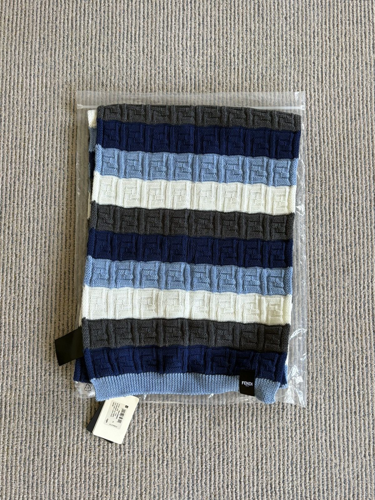 Fendi Knitted Wool FF Stripe Pattern Scarf Size ONE SIZE - 1 Thumbnail