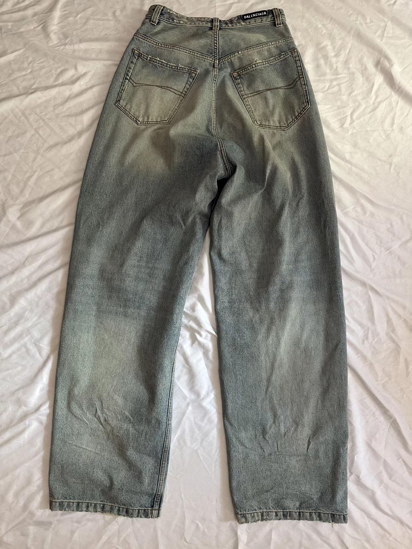 Balenciaga Balenciaga washed distressed wide-leg jeans Size US 29 - 2 Thumbnail
