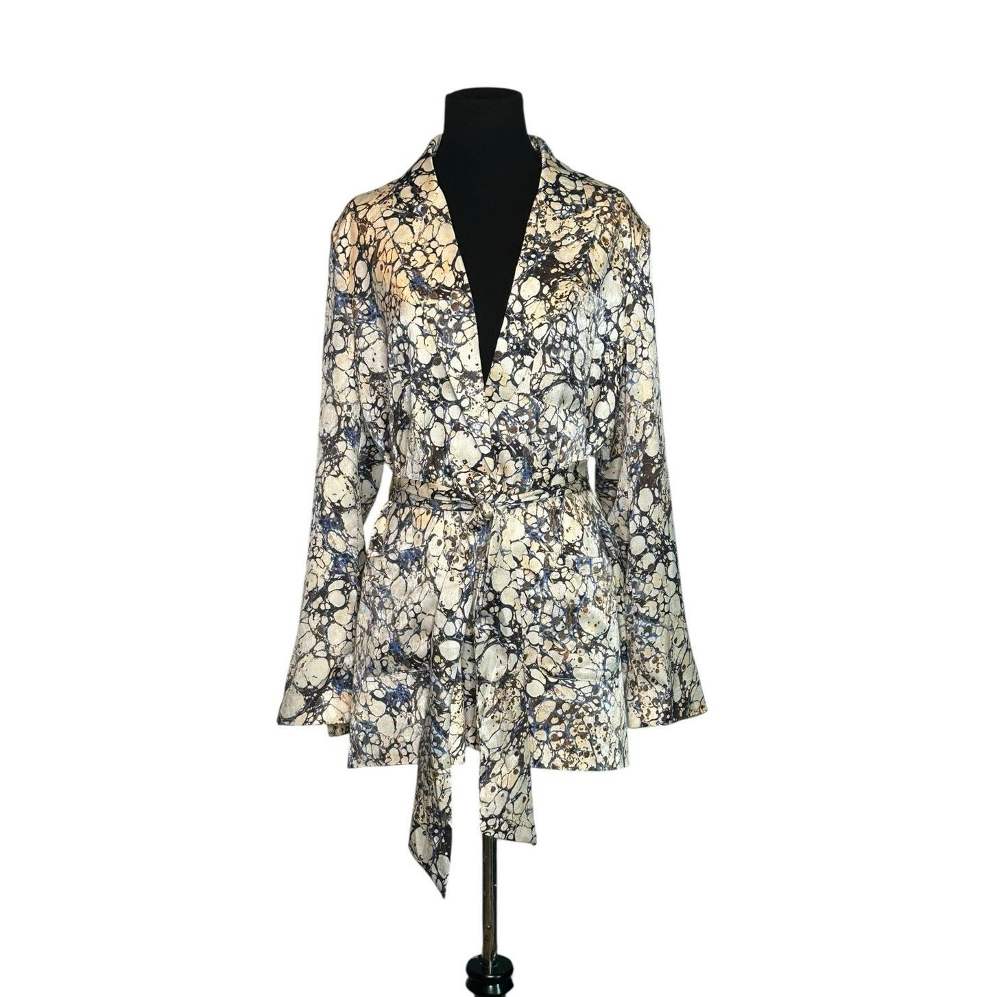 Forever 21 Forever 21 long sleeves belted blazer coat size Medium Size M / US 6-8 / IT 42-44 - 1 Thumbnail