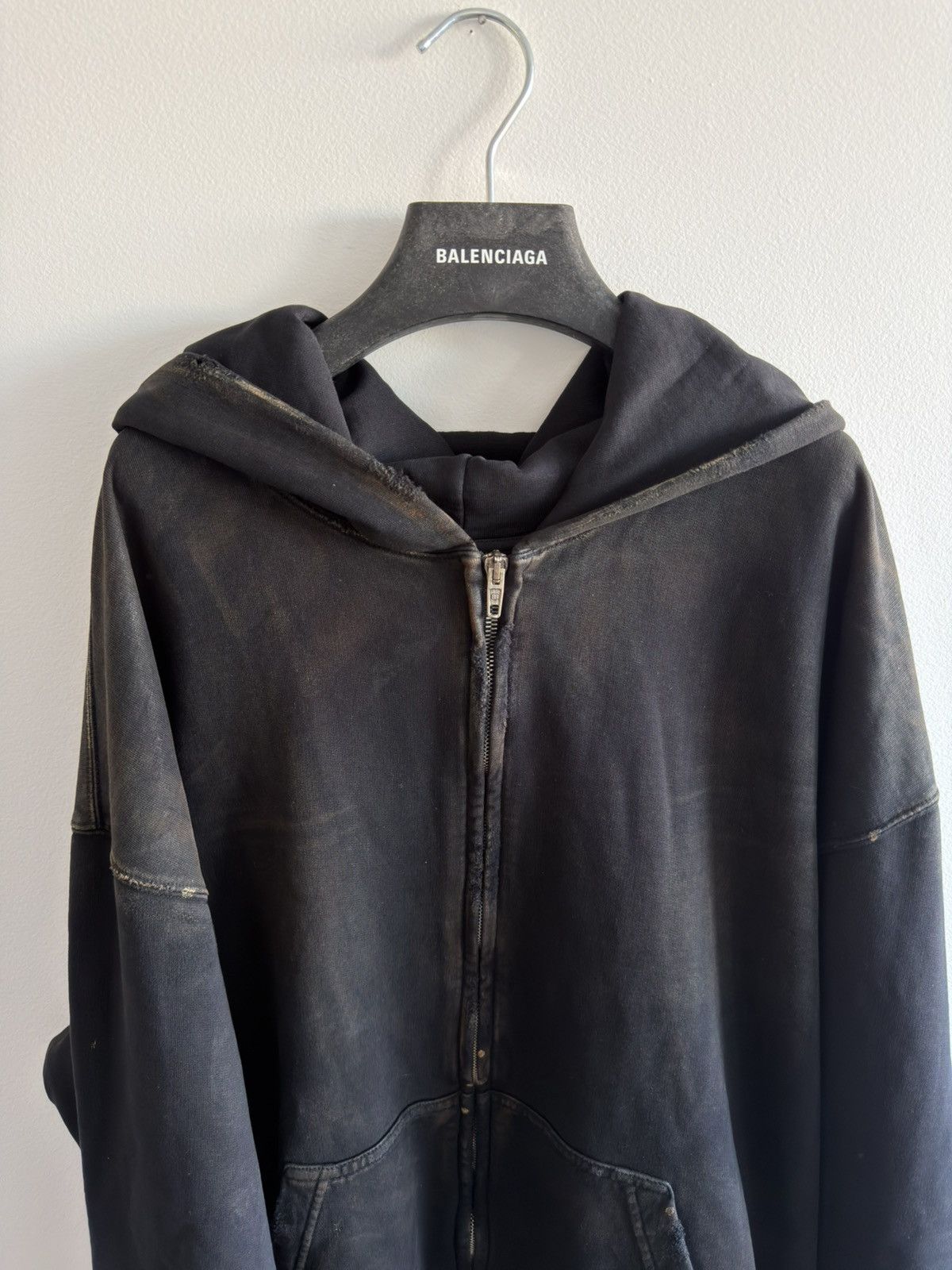 Balenciaga *RARE* BALENCIAGA DEMNA MUD SHOW RUNWAY DYED HOODIE BELLA Size US M / EU 48-50 / 2 - 5 Thumbnail