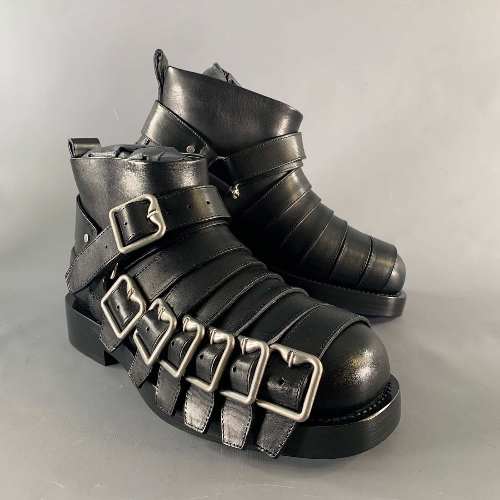 Burberry BURBERRY Size 8.5 Black Leather Pull On Boots | Grailed display picture 2