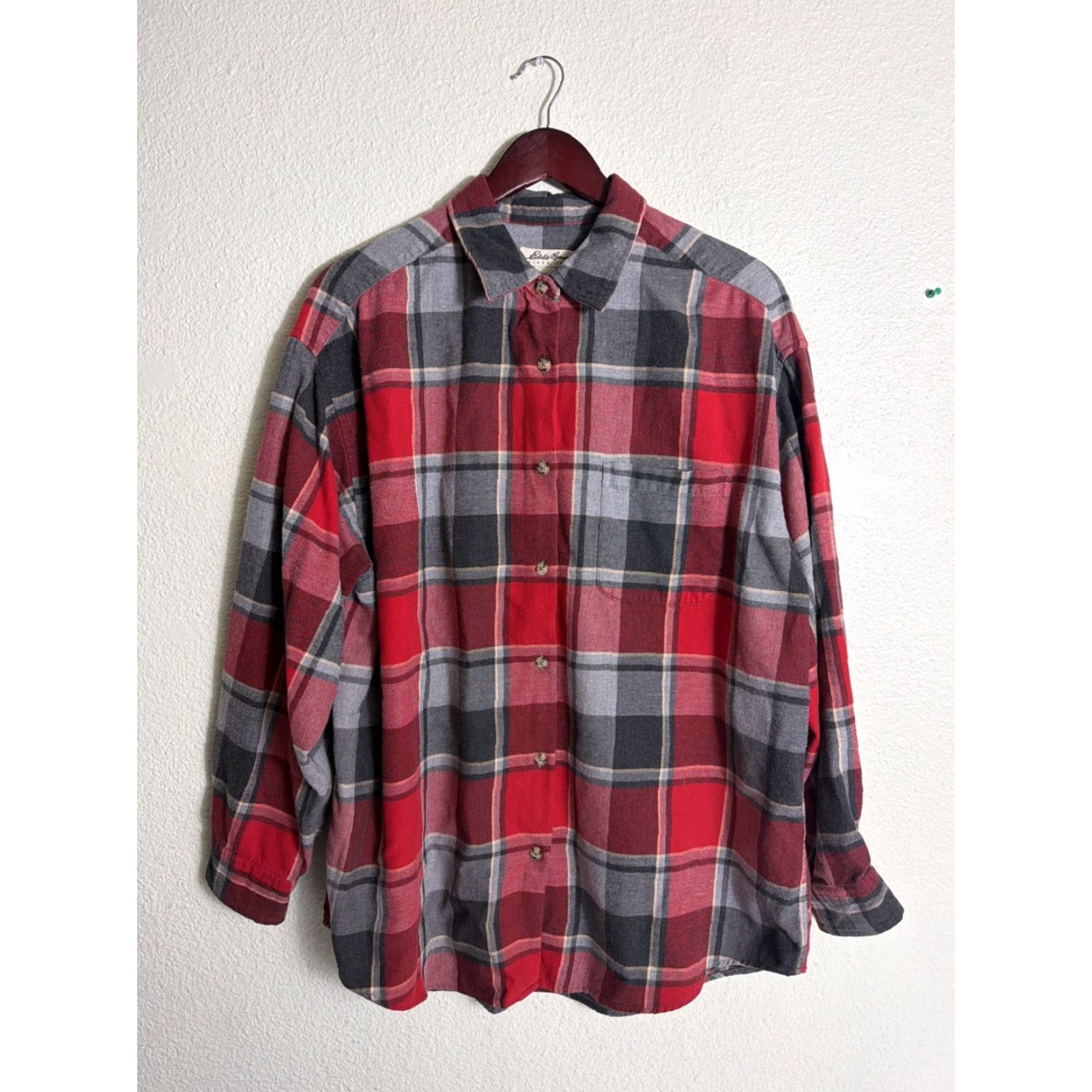 Eddie Bauer Eddie Bauer Women’s XL Flannel Button Down Shirt Red Gray Plaid Long Sleeve Shirt Womens XL Button-Up Endorsed by Eddie Bauer Size XL / US 12-14 / IT 48-50 - 2 Thumbnail