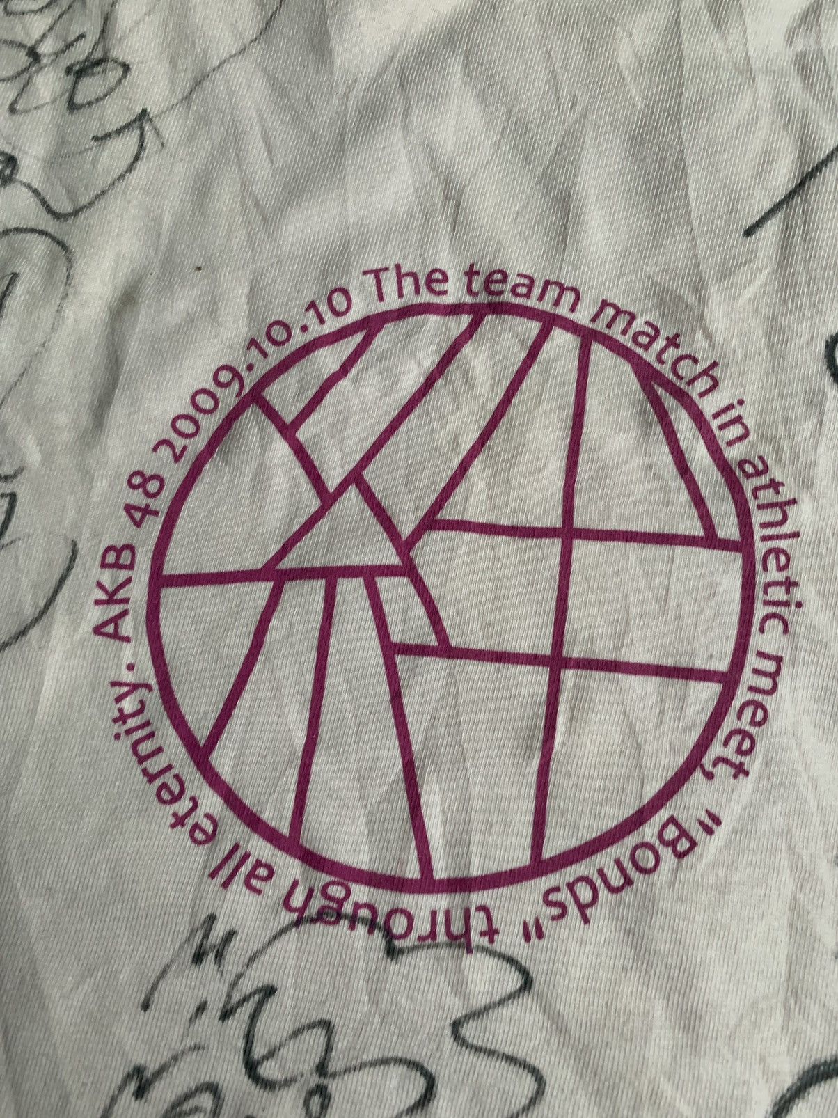 Japanese Brand Very Rare Akb48 2009 Full Sign Member Japan Idol Band Tee Size US M / EU 48-50 / 2 - 5 Thumbnail