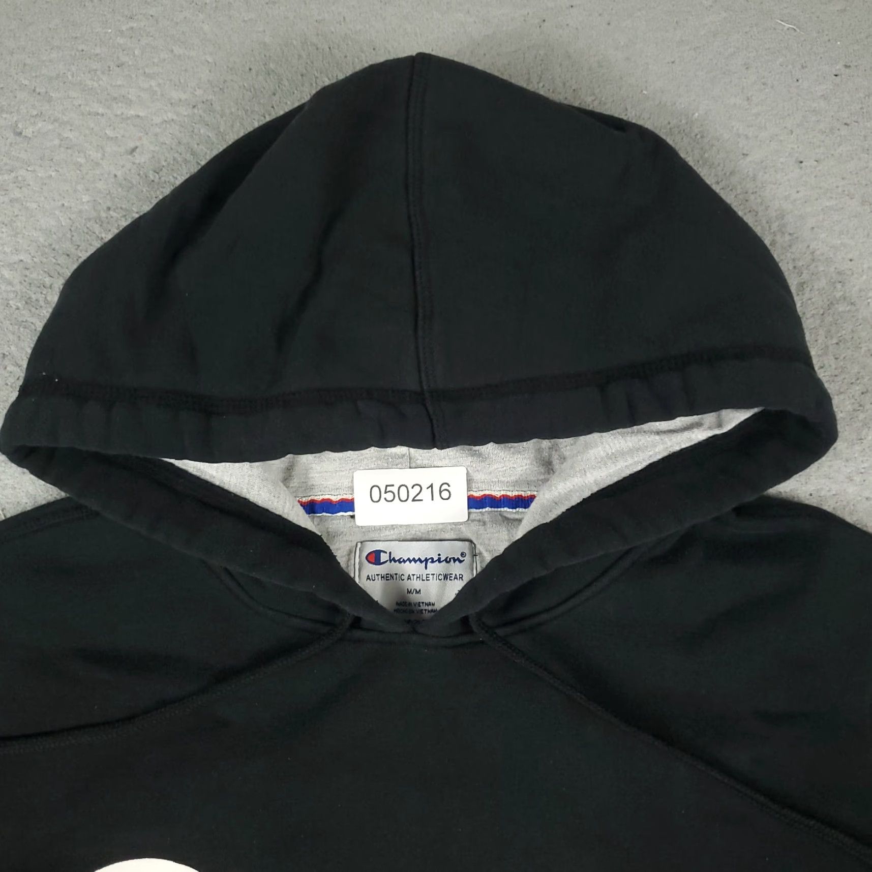 Champion Champion Pullover Hoodie Men Medium Black Long Sleeve Casual Modern Size US M / EU 48-50 / 2 - 2 Thumbnail