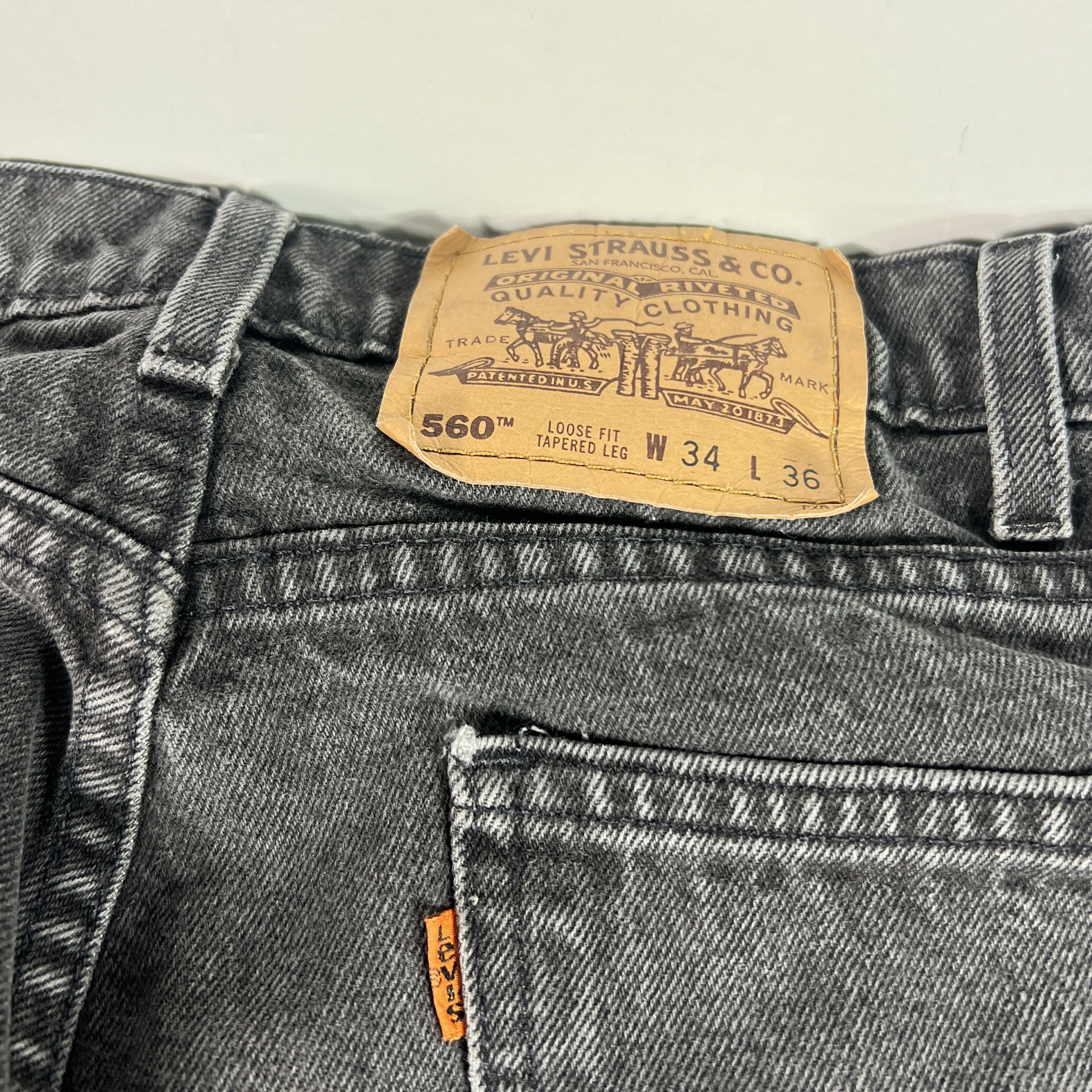 Levi's VTG 90s Levi's Jean 560 Loose Taper Black Denim Orange Tab Size US 32 / EU 48 - 14 Thumbnail