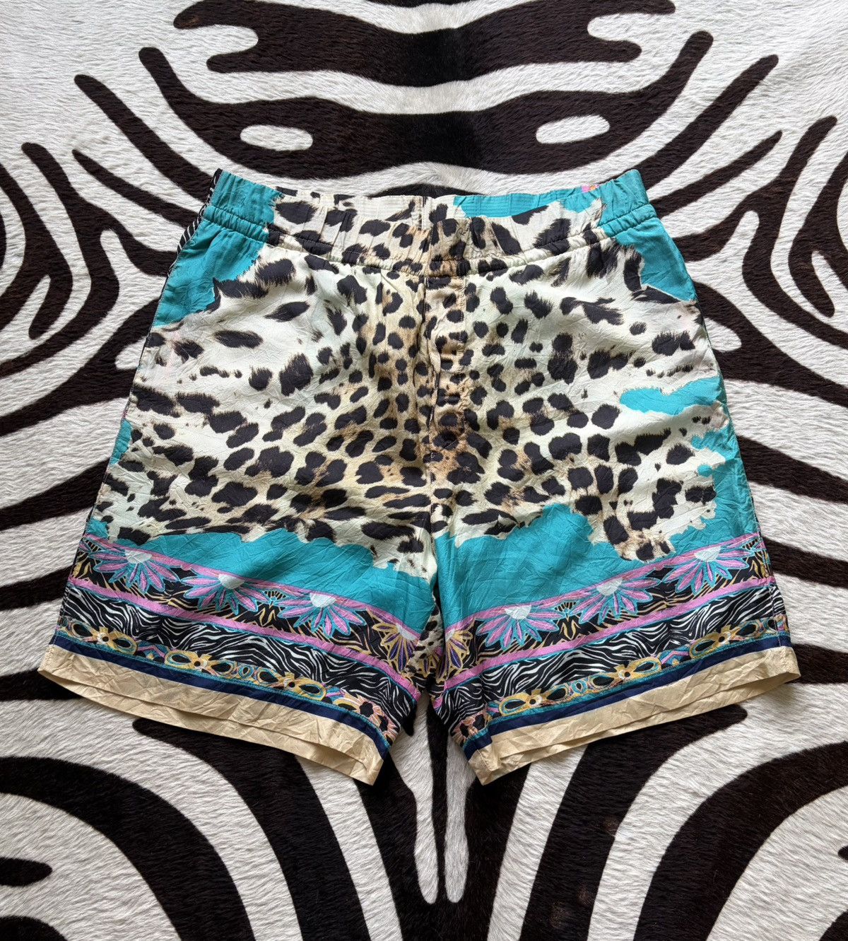 Roberto Cavalli SS2004 Roberto Cavalli Silk Leopard print swim shorts Size US 32 / EU 48 - 1 Thumbnail