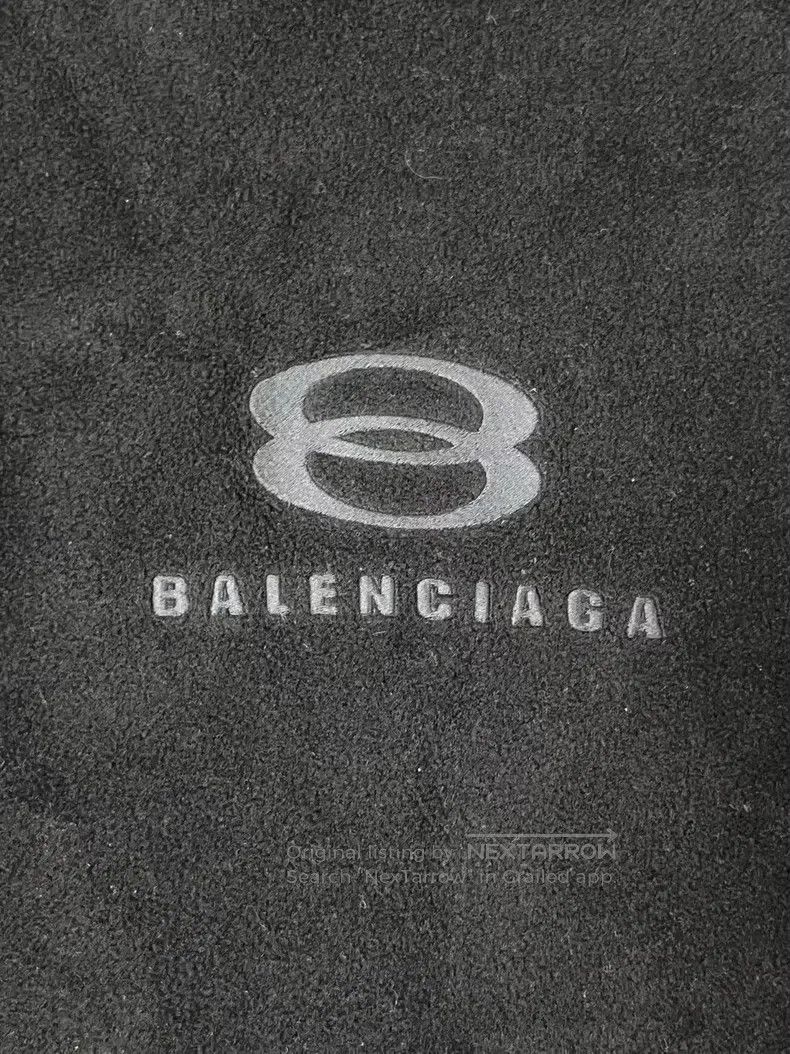 Balenciaga Balenciaga Letter Emblem Embroidery Loose Long Sleeve Hood Size US S / EU 44-46 / 1 - 3 Thumbnail