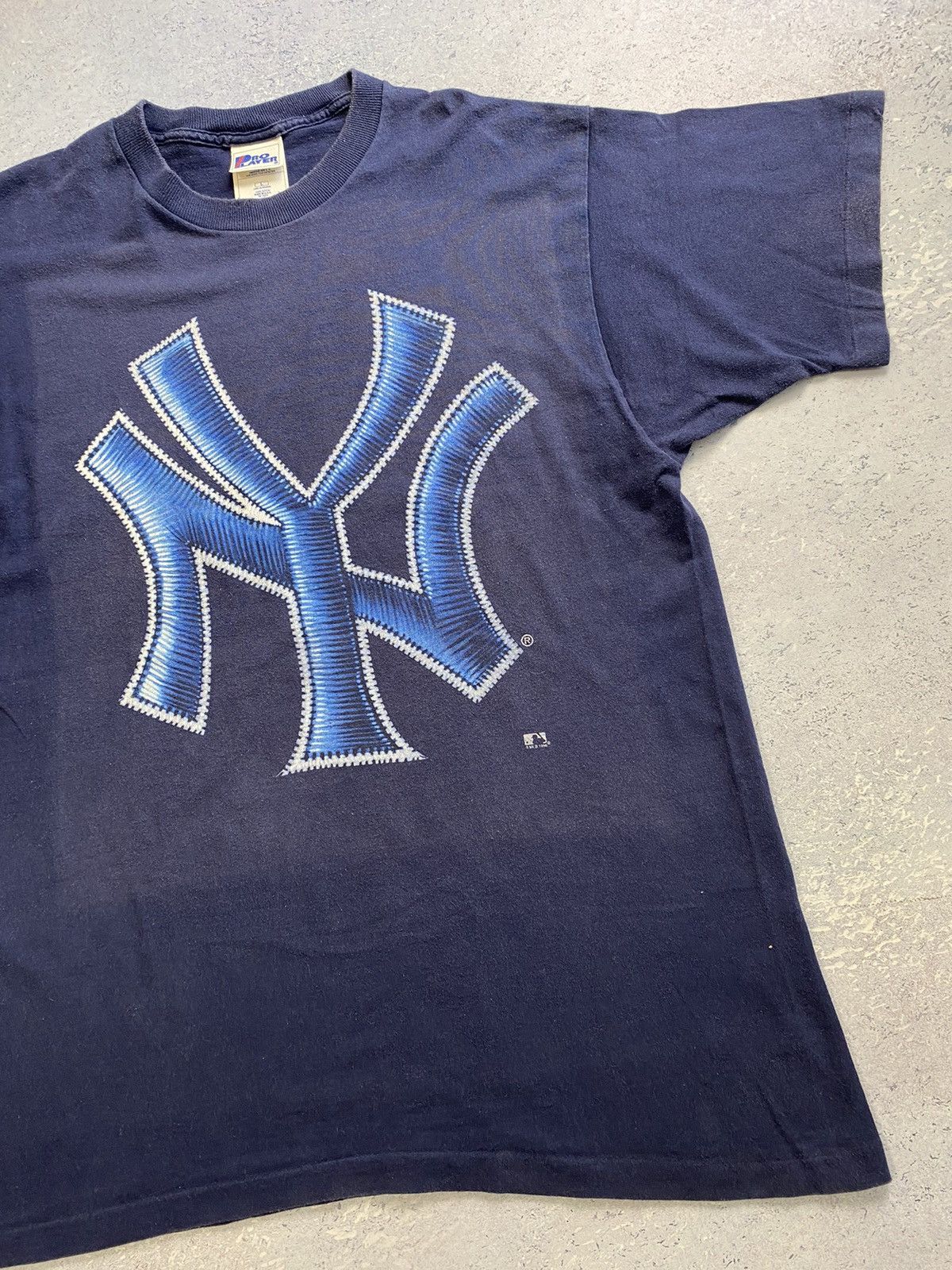 New York Yankees × Vintage Vintage New York Yankees Blue T-Shirt 1996 Big Centre Logo Size US L / EU 52-54 / 3 - 5 Thumbnail