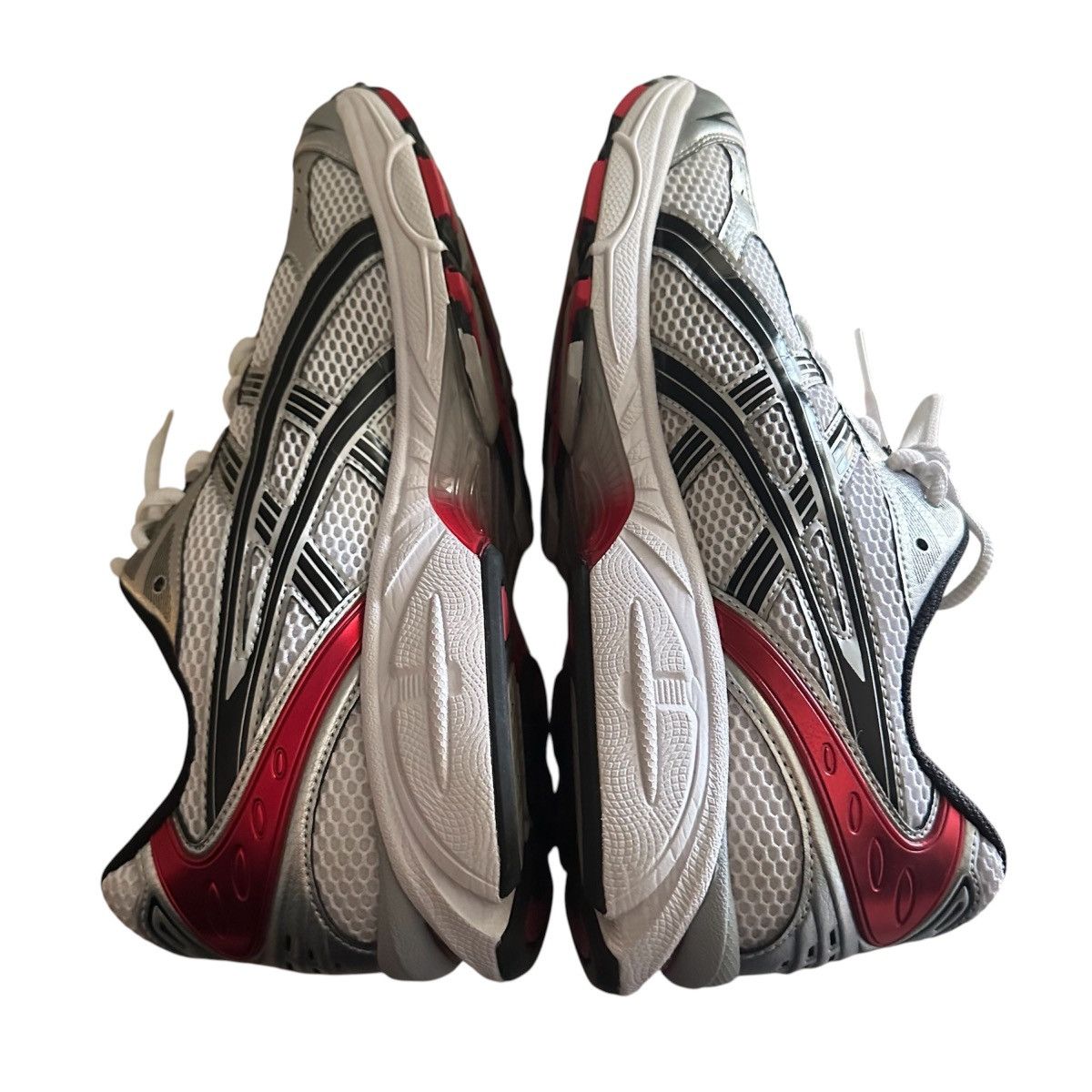 Asics ASICS Gel Kayano 14 'Classic Red' Size US 11 / EU 44 - 5 Thumbnail