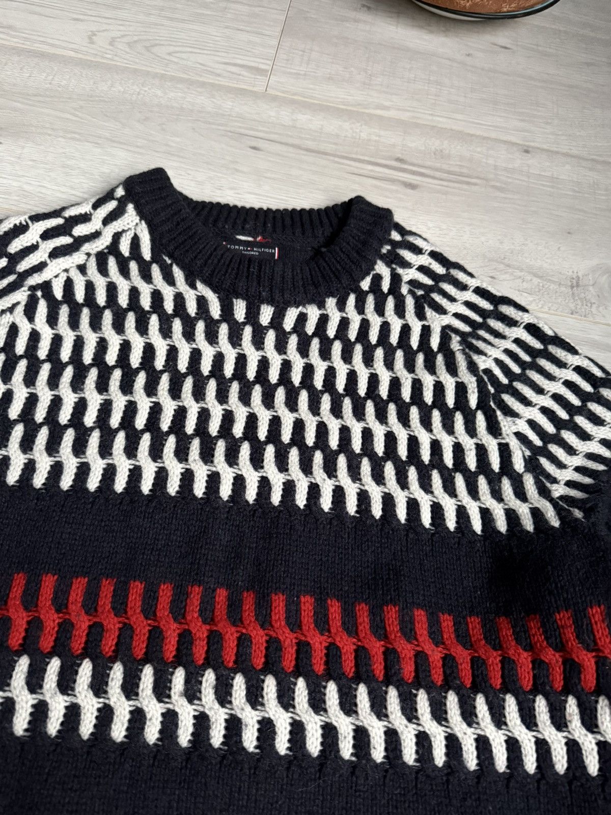 Tommy Hilfiger × Vintage Vintage Tommy Hilfiger Knit crewneck Sweater Size US XL / EU 56 / 4 - 3 Thumbnail
