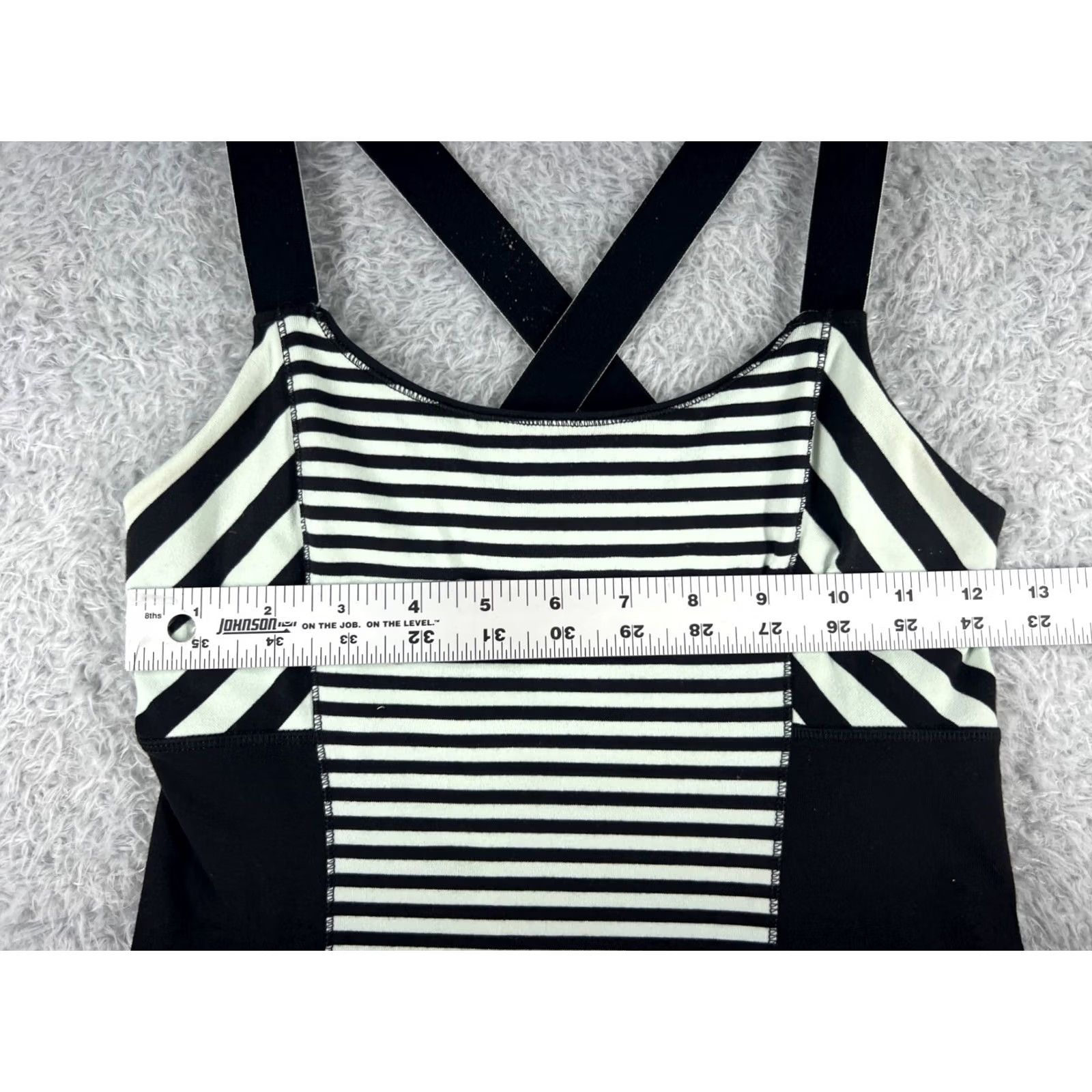 Lululemon Lululemon Shirt Women 6 Green Tank Luon Fabric W1B76S Racerback Sleeveless Built-In Bra Casual Workwear Size M / US 6-8 / IT 42-44 - 6 Thumbnail