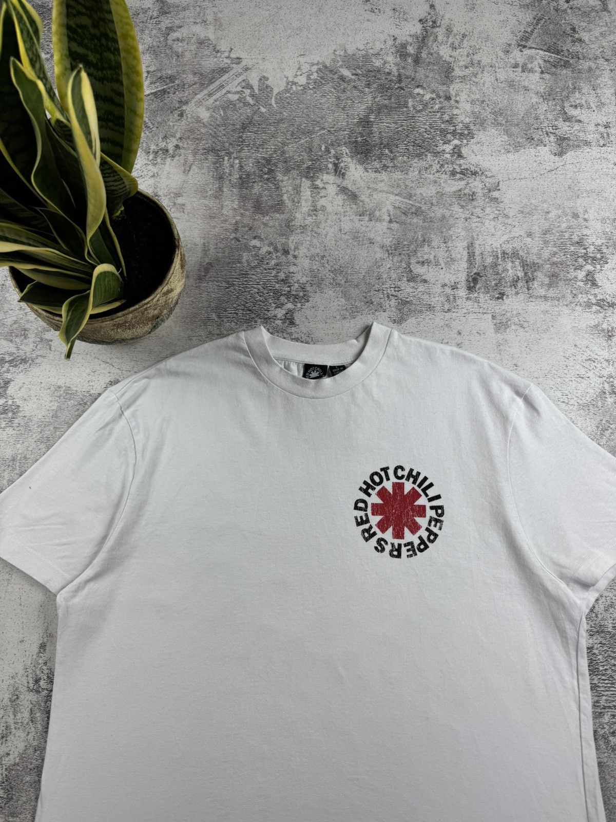 Band Tees Red Hot Chili Peppers RHCP Vintage Merch Devil T Shirt Tee Size US L / EU 52-54 / 3 - 13 Thumbnail