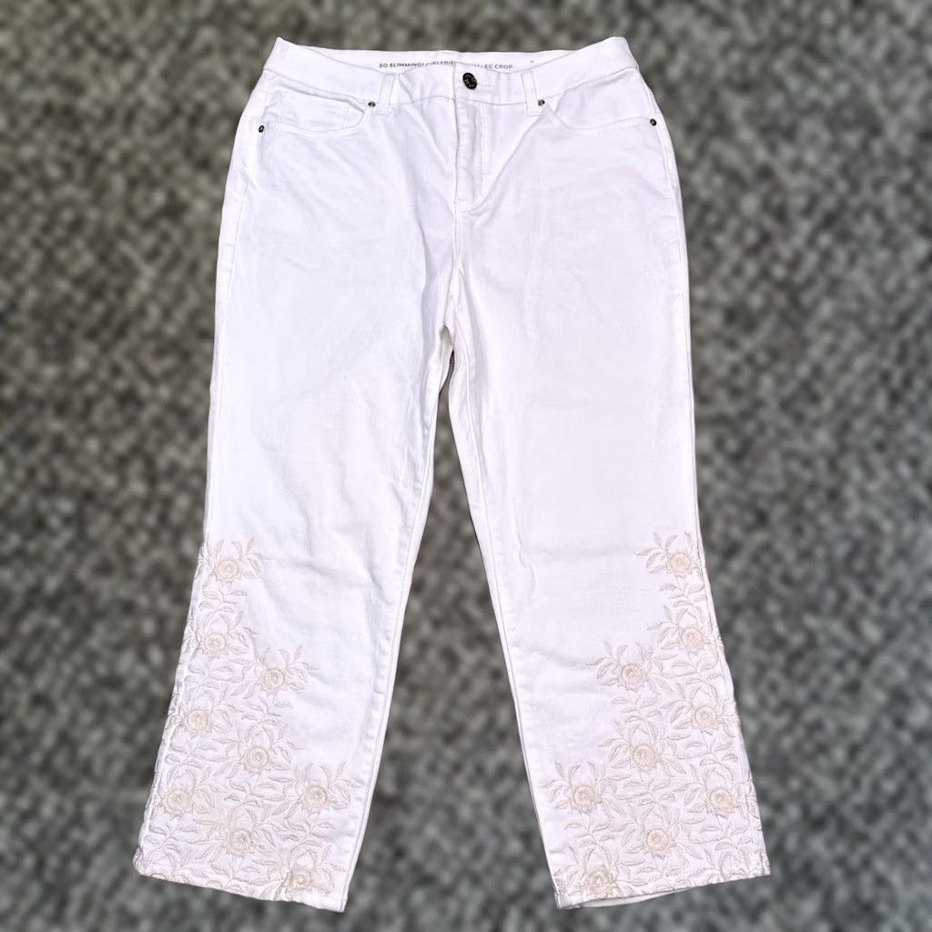 Vintage Chicos Jeans Cropped Slim Leg 0.5 White Floral Embroidered City Womens Regular 29in Inseam 22in Denim Cotton Blend Logo 5-Pocket Size 25" / US 0 / IT 36 - 1 Thumbnail