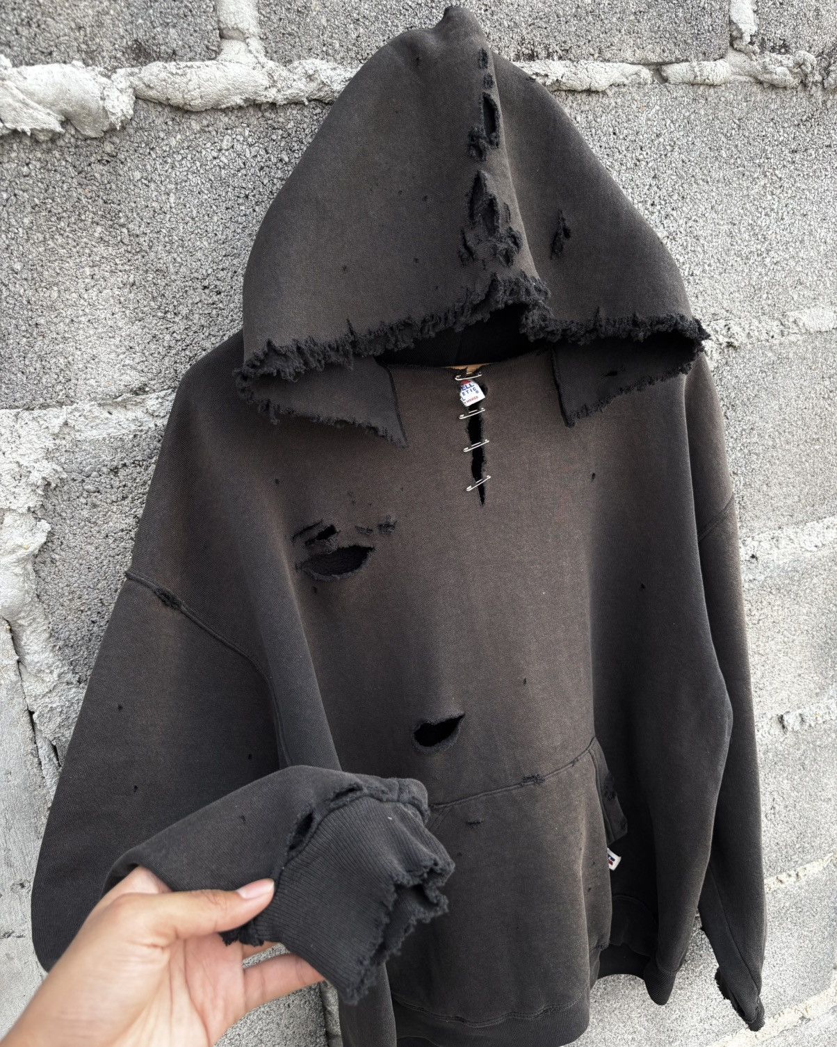 Russell Athletic Thrashed Faded Distressed Russell Hoodie ERD Grunge Size US L / EU 52-54 / 3 - 10 Thumbnail
