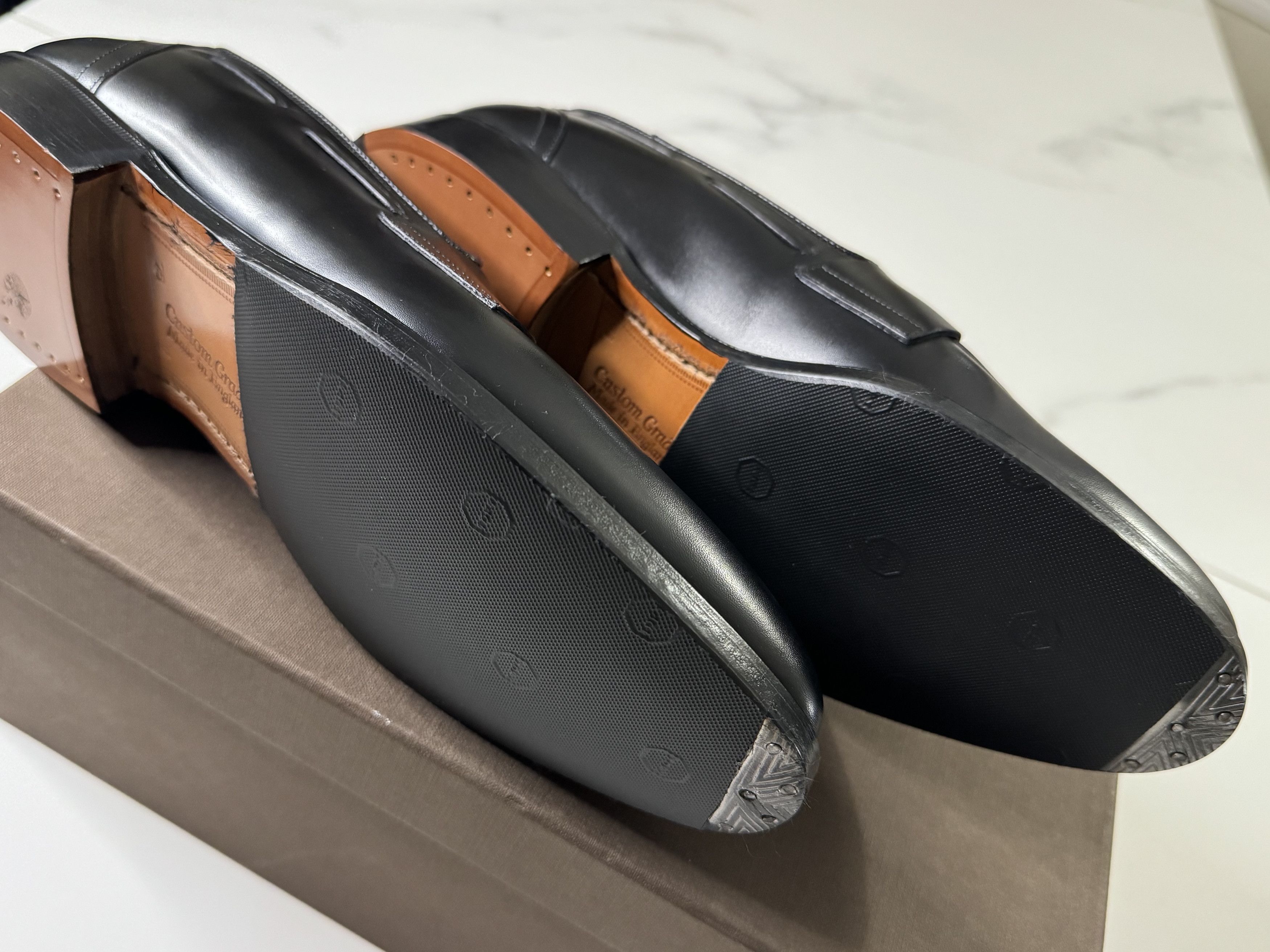 Church's Churchs Leather Loafers in Black Size 40-41 100%Original Size US 7.5 / EU 40-41 - 3 Thumbnail