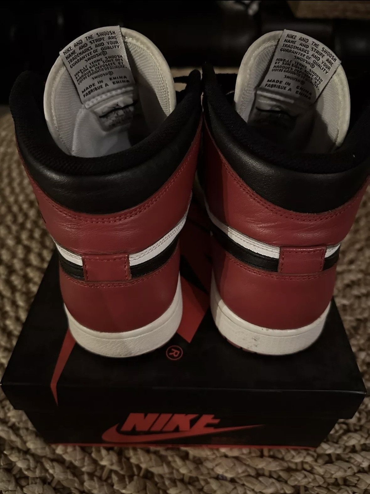 Nike Jordan 1 Retro High OG Black Toe 2013 Size US 9 / EU 42 - 5 Thumbnail